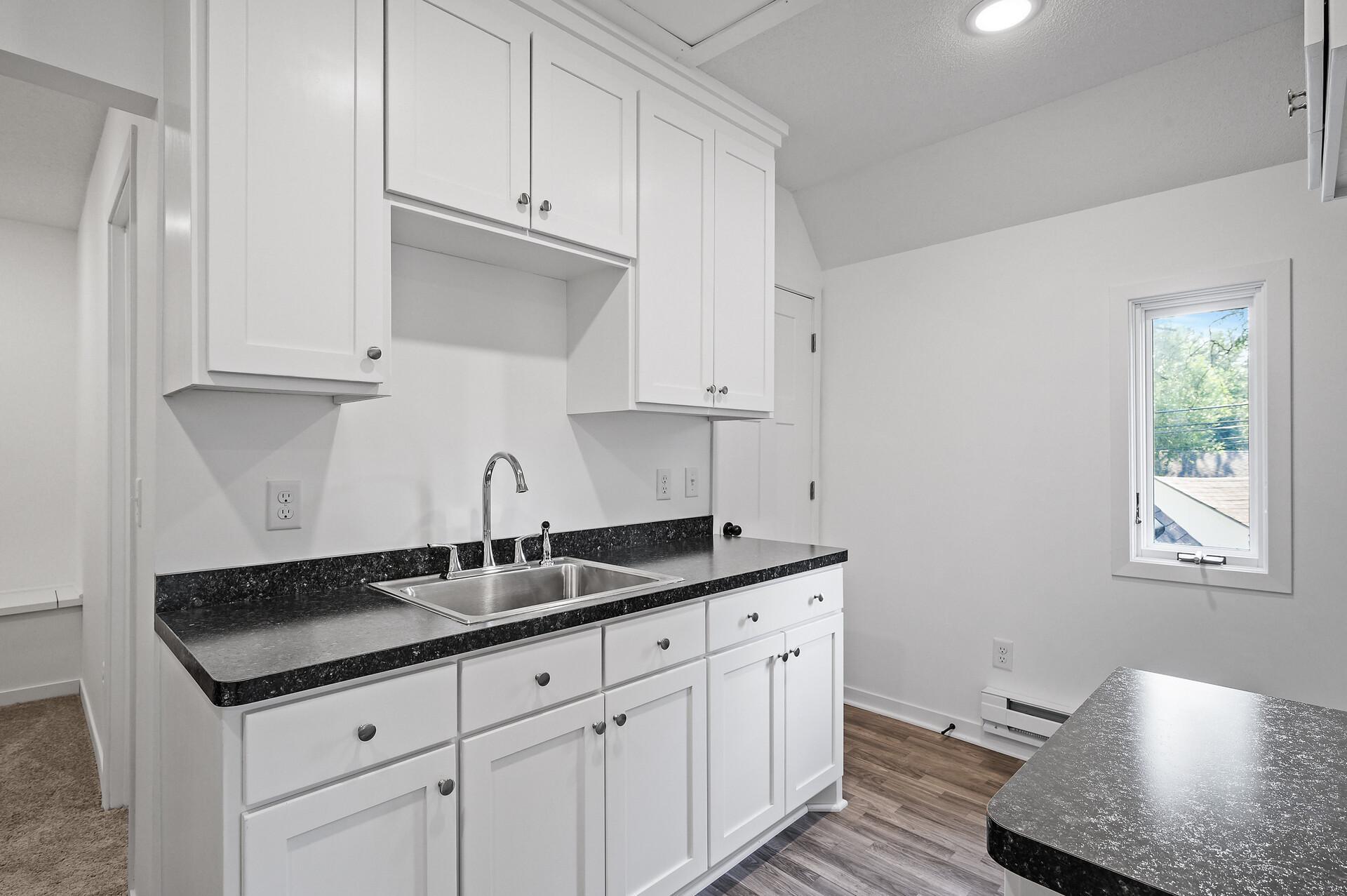 View of Residential Income at 3606 Bryant Avenue, Minneapolis MN 55412, Minneapolis (17 of 21) - Mike Wilen | Minnesota Team Real Estate