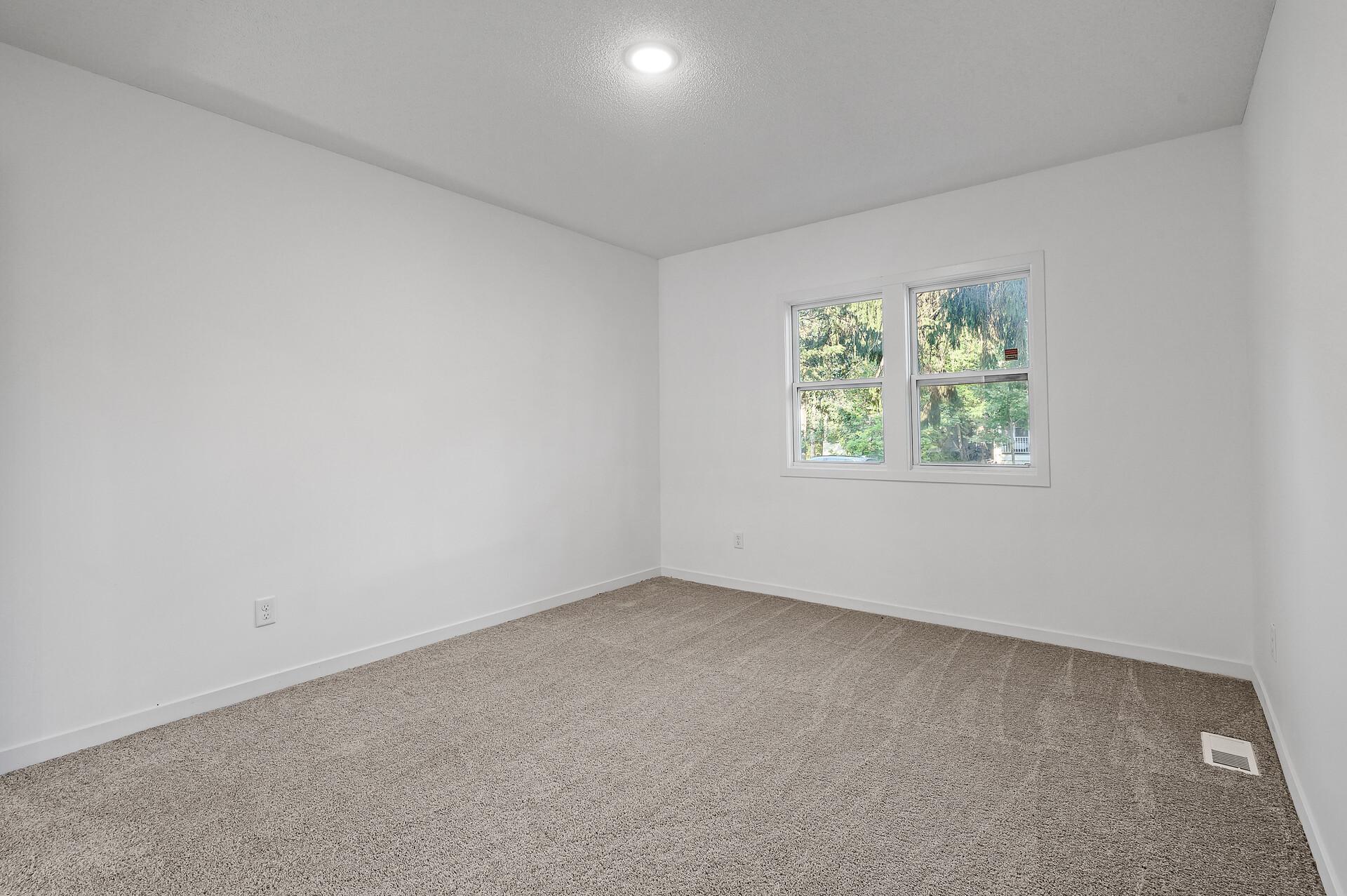 View of Residential Income at 3606 Bryant Avenue, Minneapolis MN 55412, Minneapolis (5 of 21) - Mike Wilen | Minnesota Team Real Estate