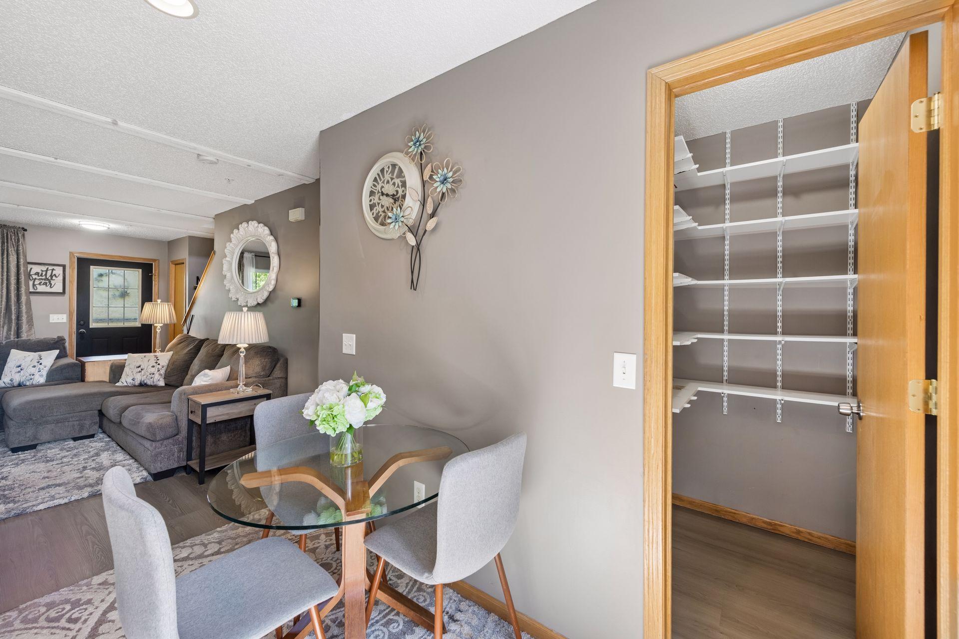 View of Residential at 2898 Clover Ridge Drive, Chaska MN 55318, Chaska (14 of 26) - Mike Wilen | Minnesota Team Real Estate