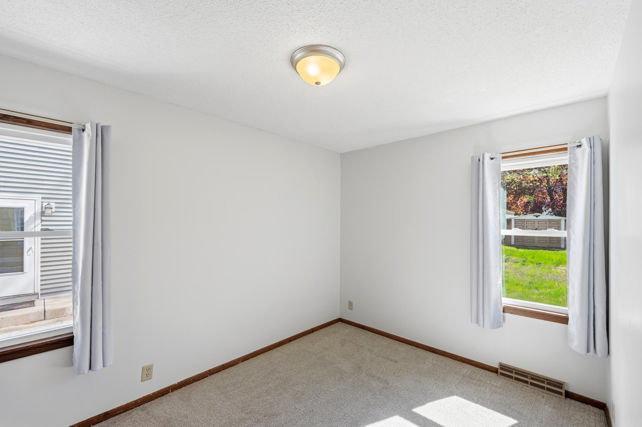 View of Residential at 3059 Utah Avenue, Saint Louis Park MN 55426, Saint Louis Park (21 of 36) - Mike Wilen | Minnesota Team Real Estate