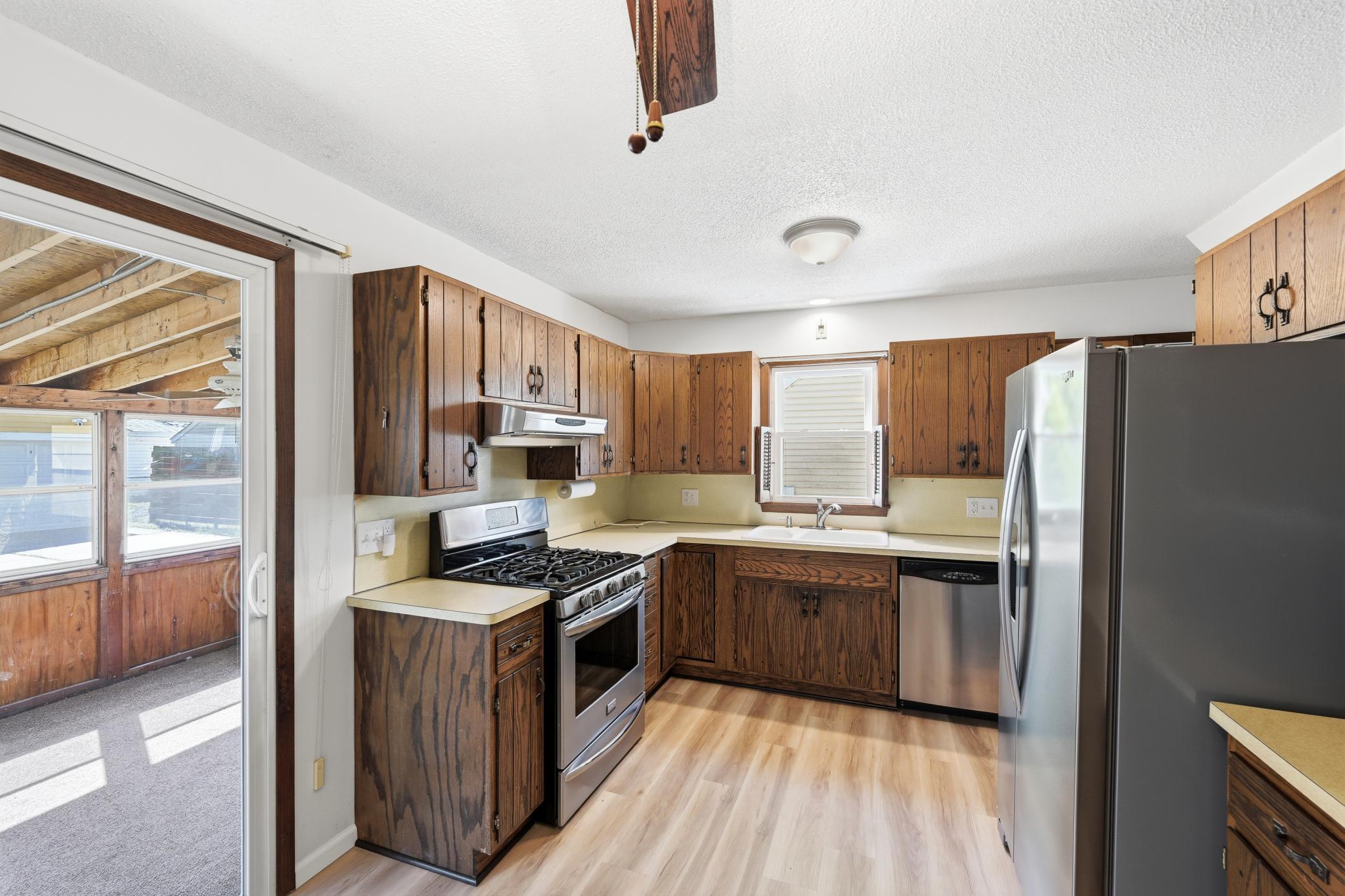 View of Residential at 3059 Utah Avenue, Saint Louis Park MN 55426, Saint Louis Park (16 of 36) - Mike Wilen | Minnesota Team Real Estate