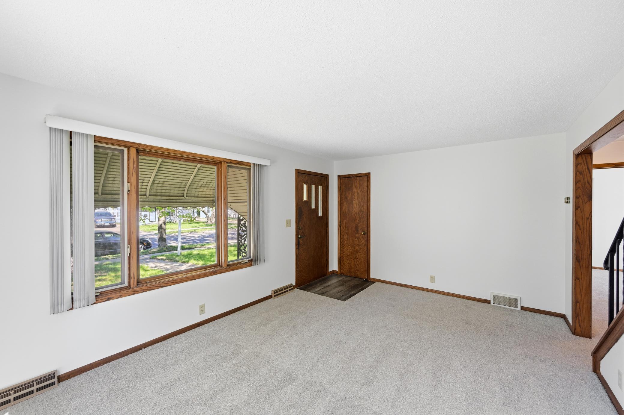 View of Residential at 3059 Utah Avenue, Saint Louis Park MN 55426, Saint Louis Park (13 of 36) - Mike Wilen | Minnesota Team Real Estate