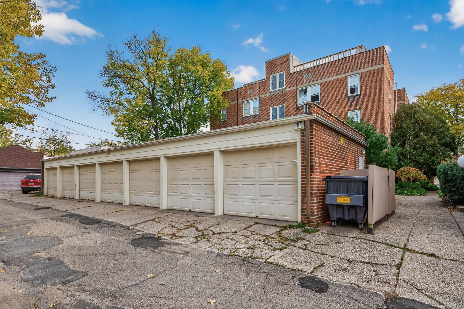 View of Residential at 2716 Humboldt Avenue #301, Minneapolis MN 55408, Minneapolis (31 of 31) - Mike Wilen | Minnesota Team Real Estate
