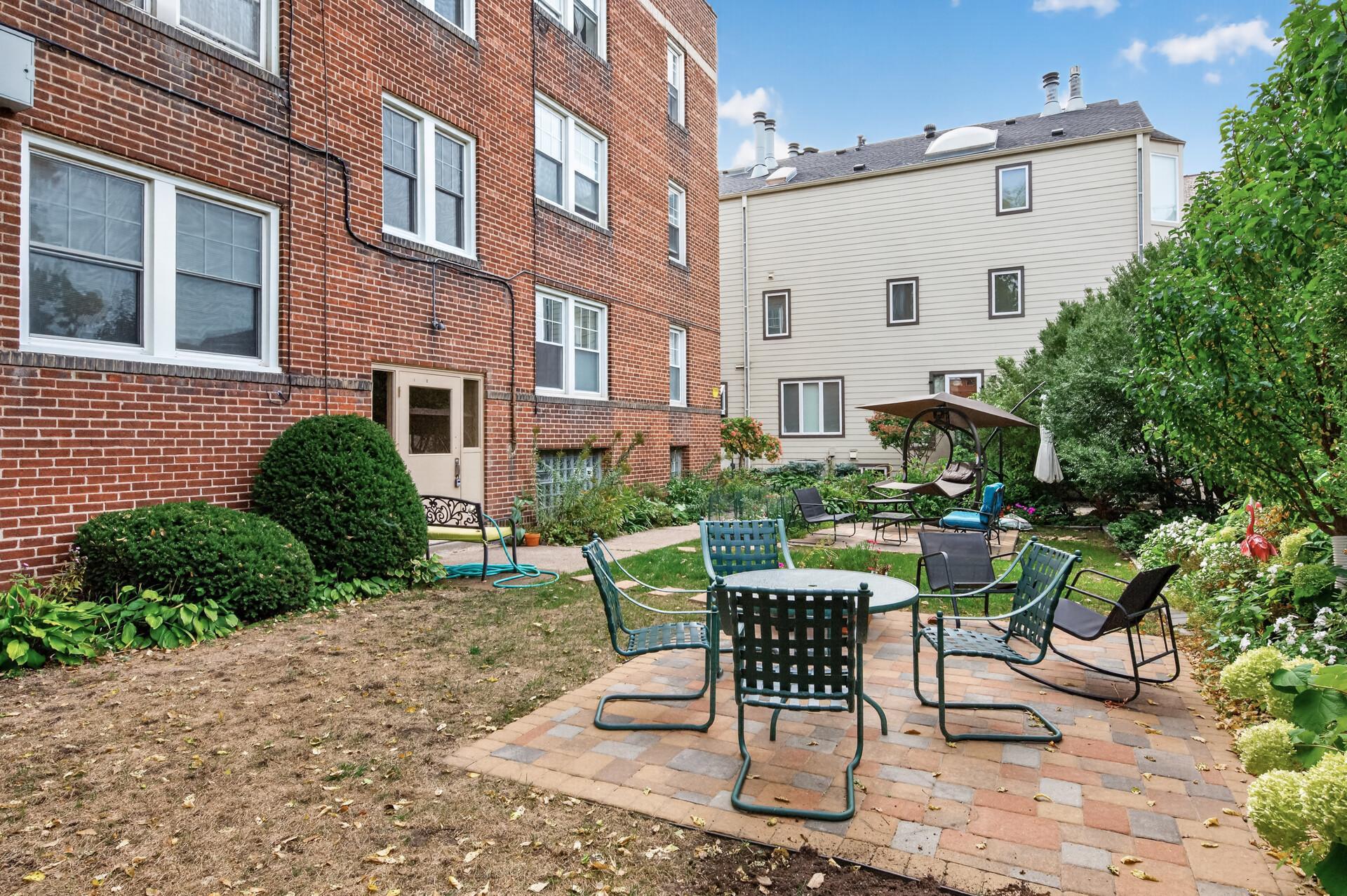 View of Residential at 2716 Humboldt Avenue #301, Minneapolis MN 55408, Minneapolis (29 of 31) - Mike Wilen | Minnesota Team Real Estate