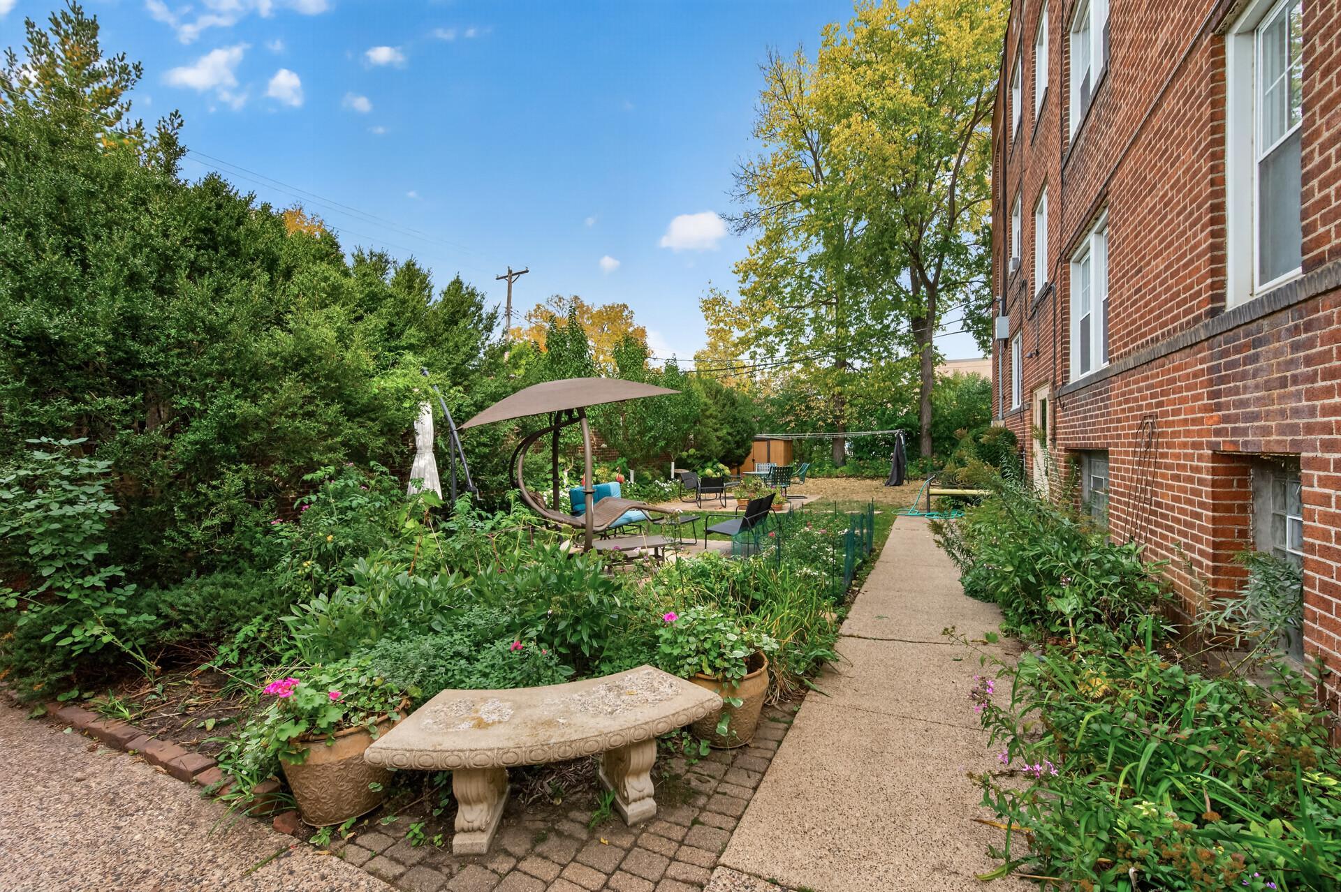 View of Residential at 2716 Humboldt Avenue #301, Minneapolis MN 55408, Minneapolis (27 of 31) - Mike Wilen | Minnesota Team Real Estate
