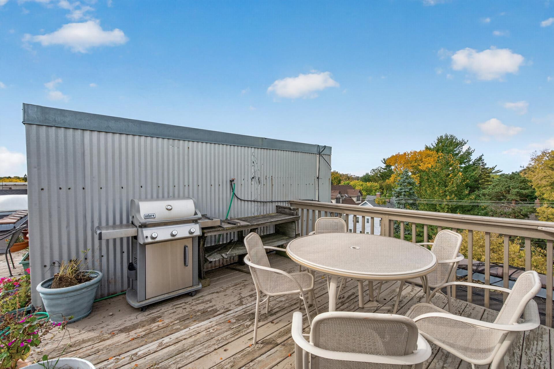 View of Residential at 2716 Humboldt Avenue #301, Minneapolis MN 55408, Minneapolis (25 of 31) - Mike Wilen | Minnesota Team Real Estate