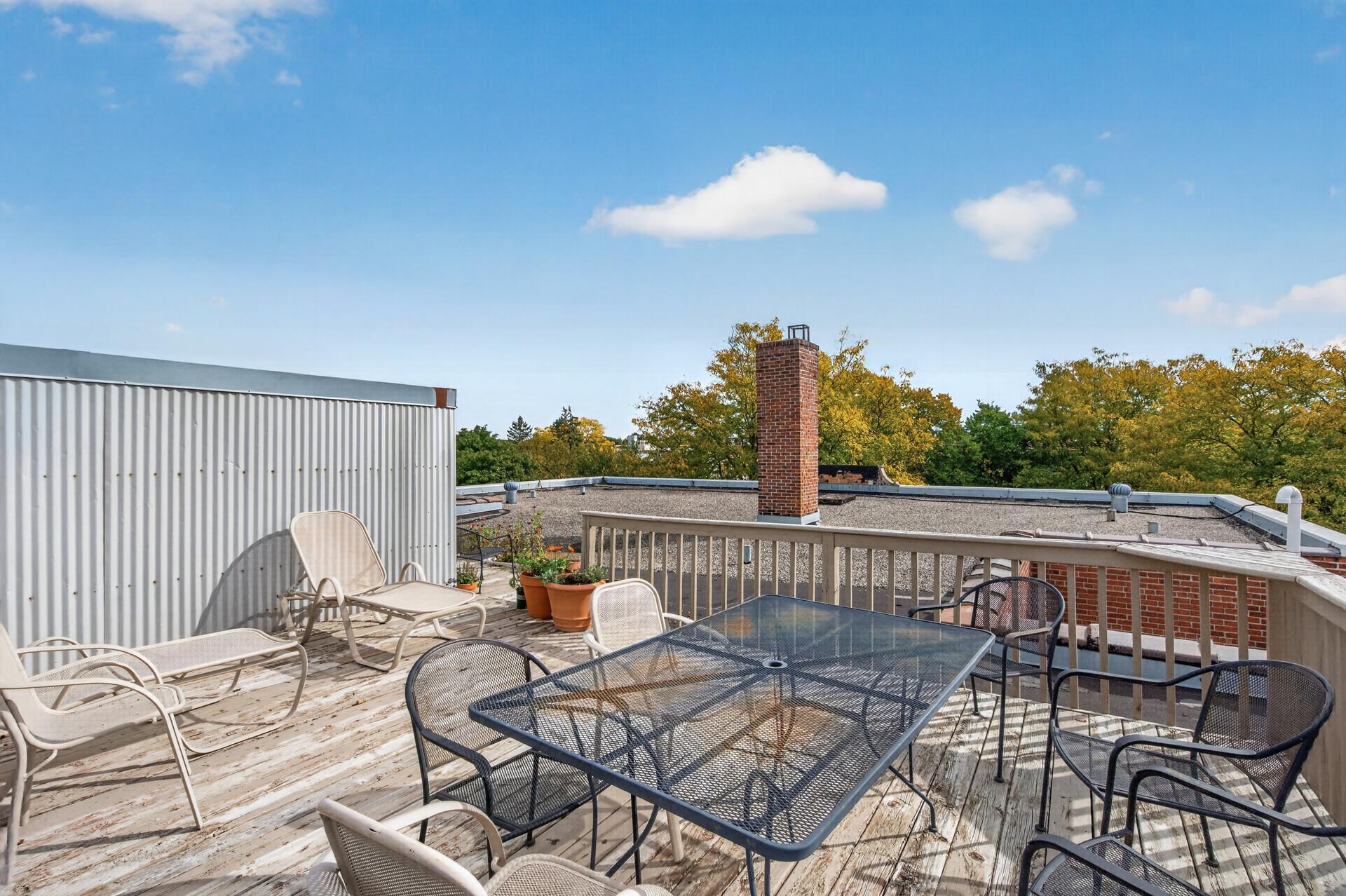 View of Residential at 2716 Humboldt Avenue #301, Minneapolis MN 55408, Minneapolis (21 of 31) - Mike Wilen | Minnesota Team Real Estate