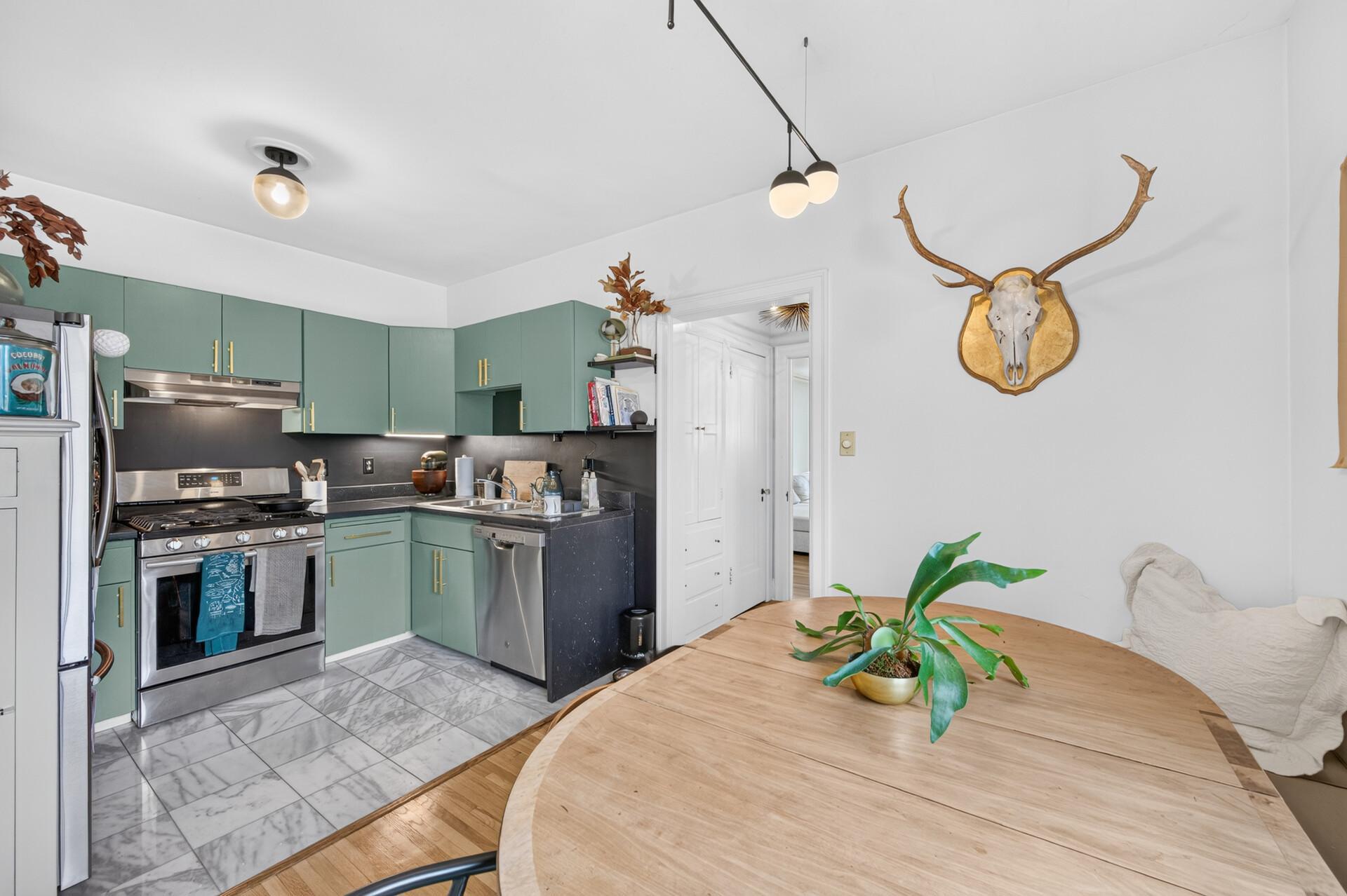 View of Residential at 2716 Humboldt Avenue #301, Minneapolis MN 55408, Minneapolis (11 of 31) - Mike Wilen | Minnesota Team Real Estate