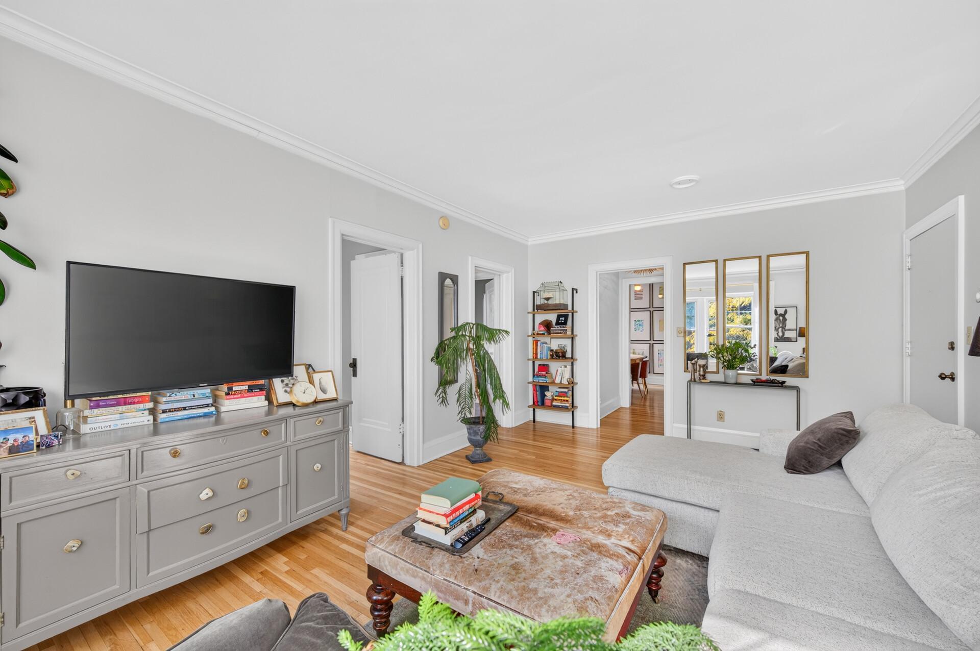 View of Residential at 2716 Humboldt Avenue #301, Minneapolis MN 55408, Minneapolis (7 of 31) - Mike Wilen | Minnesota Team Real Estate