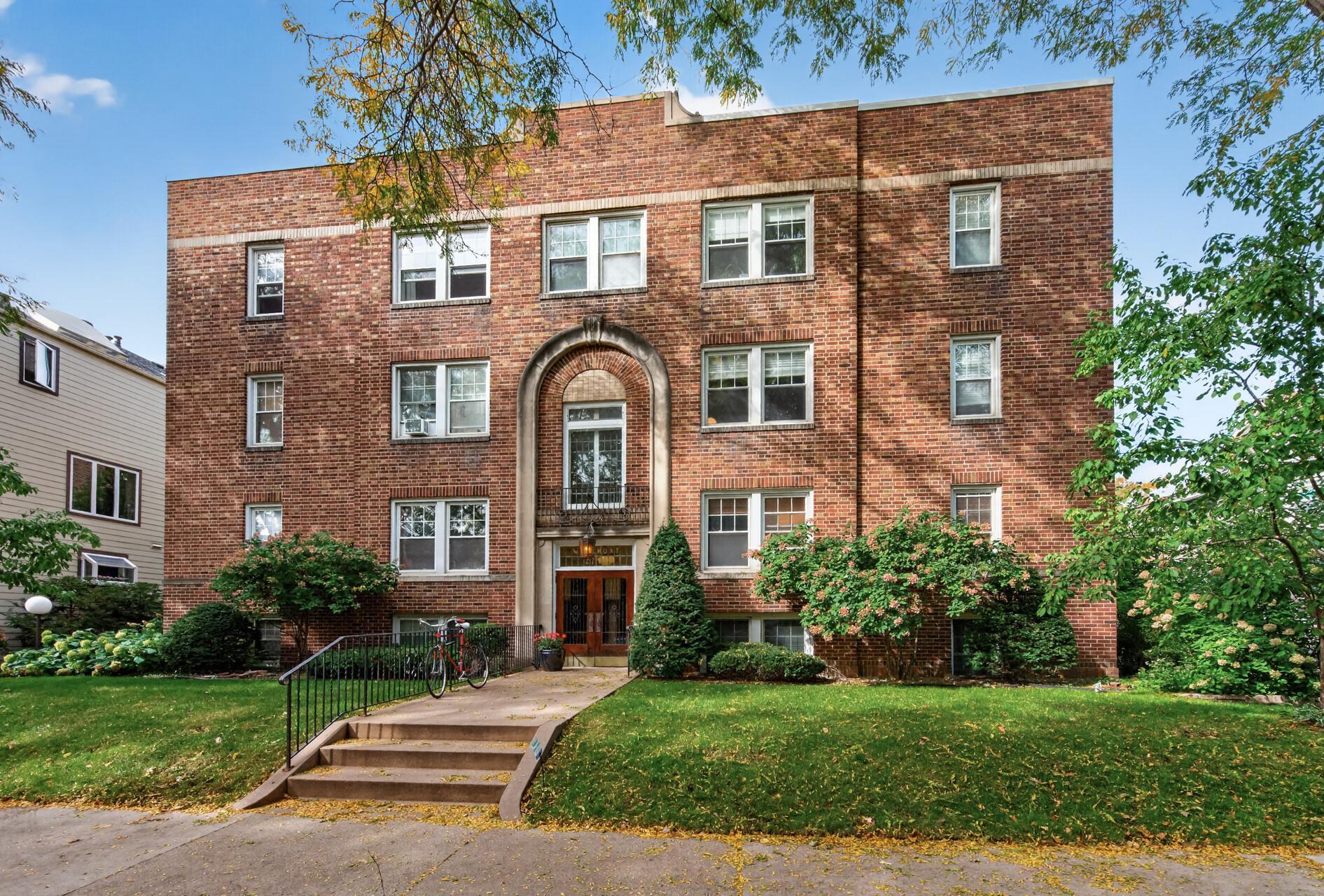 View of Residential at 2716 Humboldt Avenue #301, Minneapolis MN 55408, Minneapolis (2 of 31) - Mike Wilen | Minnesota Team Real Estate