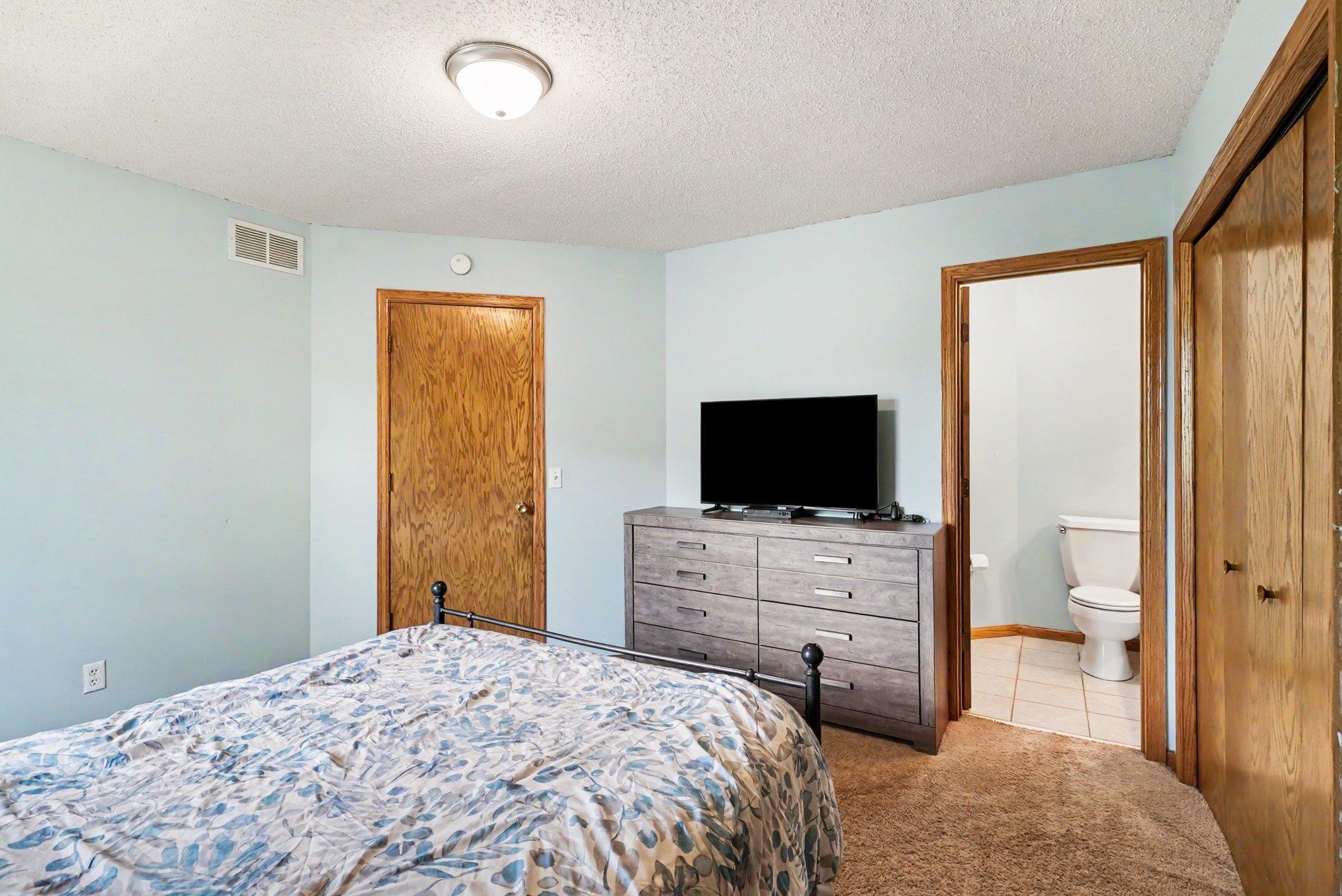 View of Residential at 16382 Goodview Trail, Lakeville MN 55044, Lakeville (13 of 25) - Mike Wilen | Minnesota Team Real Estate