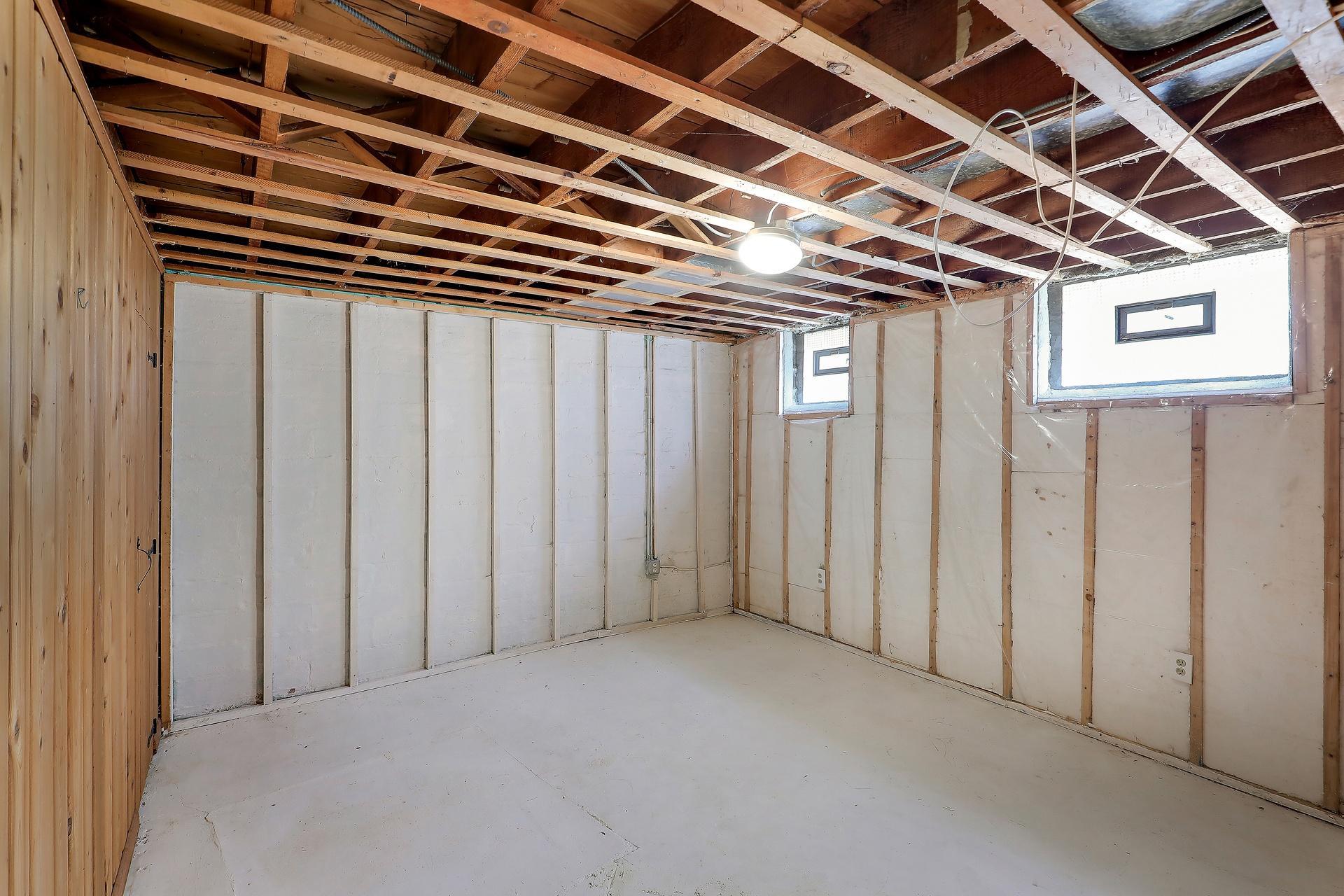 View of Residential at 5248 Beard Avenue, Minneapolis MN 55410, Minneapolis (31 of 41) - Mike Wilen | Minnesota Team Real Estate