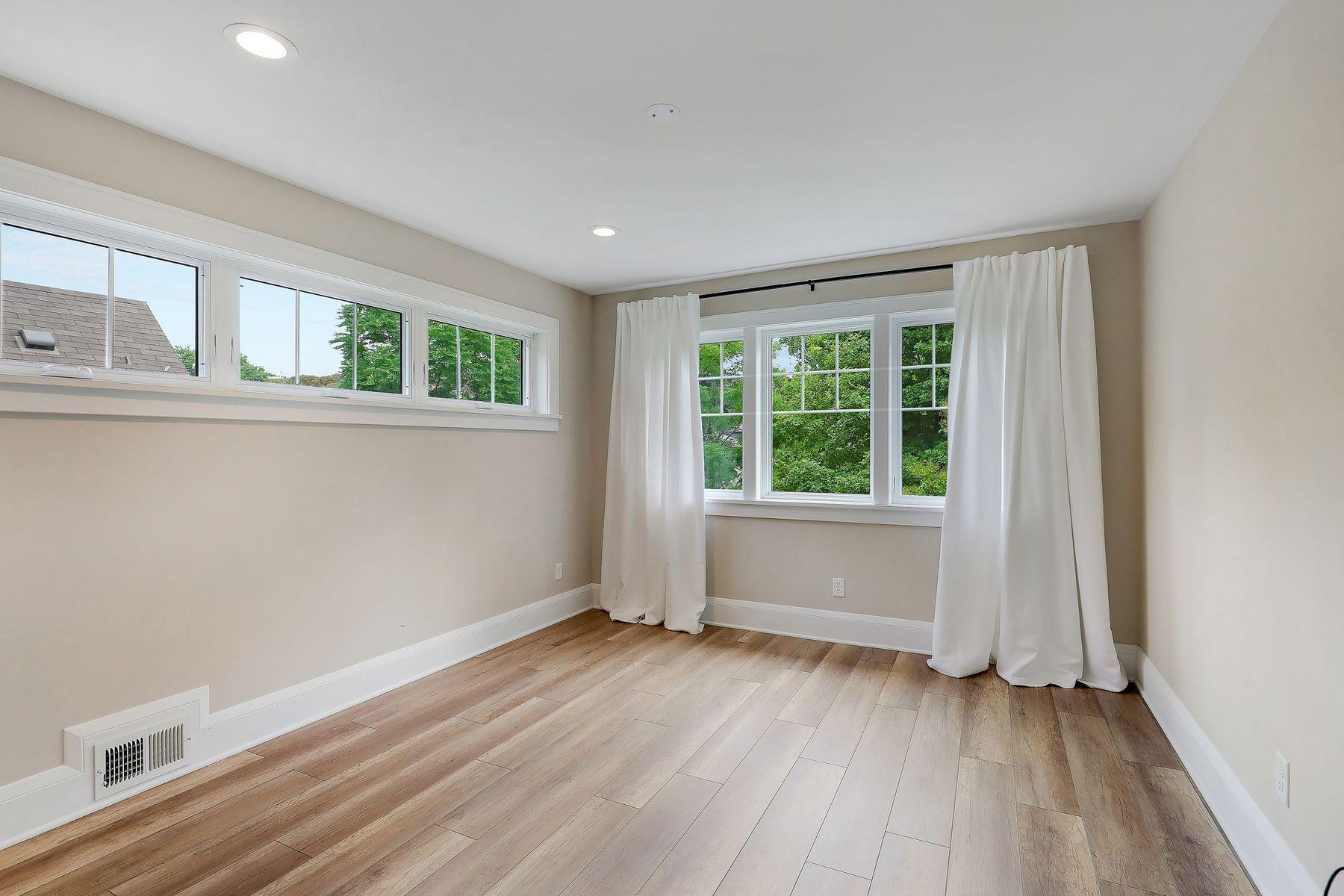 View of Residential at 5248 Beard Avenue, Minneapolis MN 55410, Minneapolis (20 of 41) - Mike Wilen | Minnesota Team Real Estate