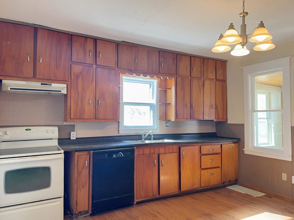 View of Residential at 1708 Laurel Street, Brainerd MN 56401, Brainerd (3 of 28) - Mike Wilen | Minnesota Team Real Estate