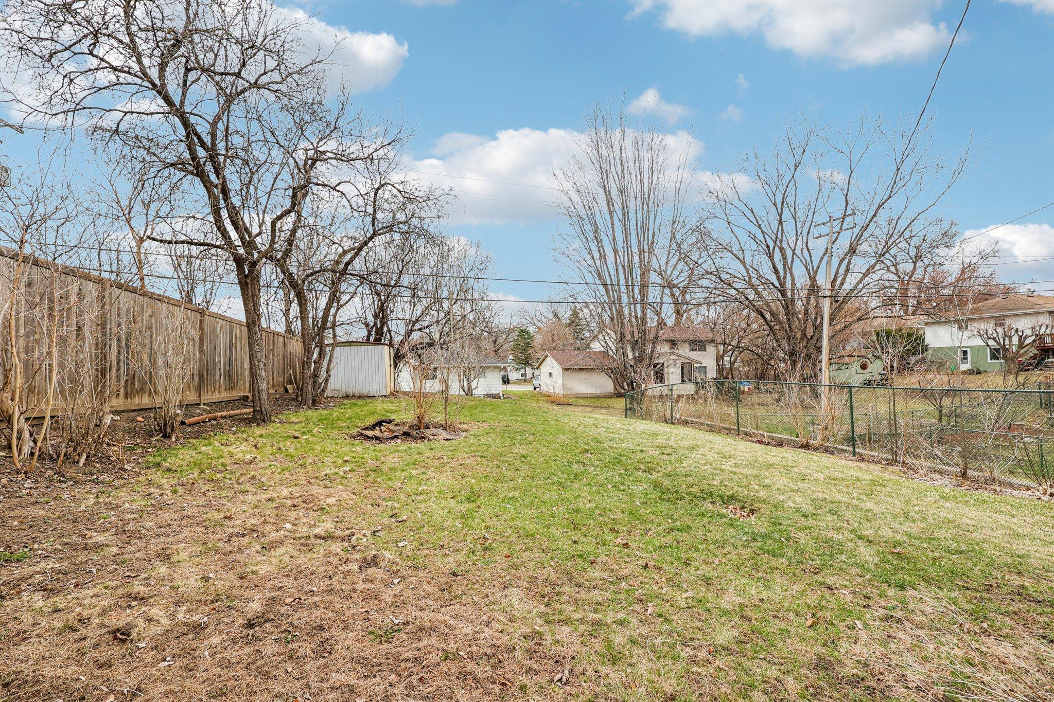 View of Residential at 2835 Toledo Avenue, Saint Louis Park MN 55416, Saint Louis Park (27 of 37) - Mike Wilen | Minnesota Team Real Estate
