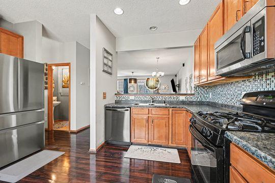 View of (TH) Side x Side at 4360 Bulrush Boulevard, Shakopee - Mike Wilen | Minnesota Team Real Estate