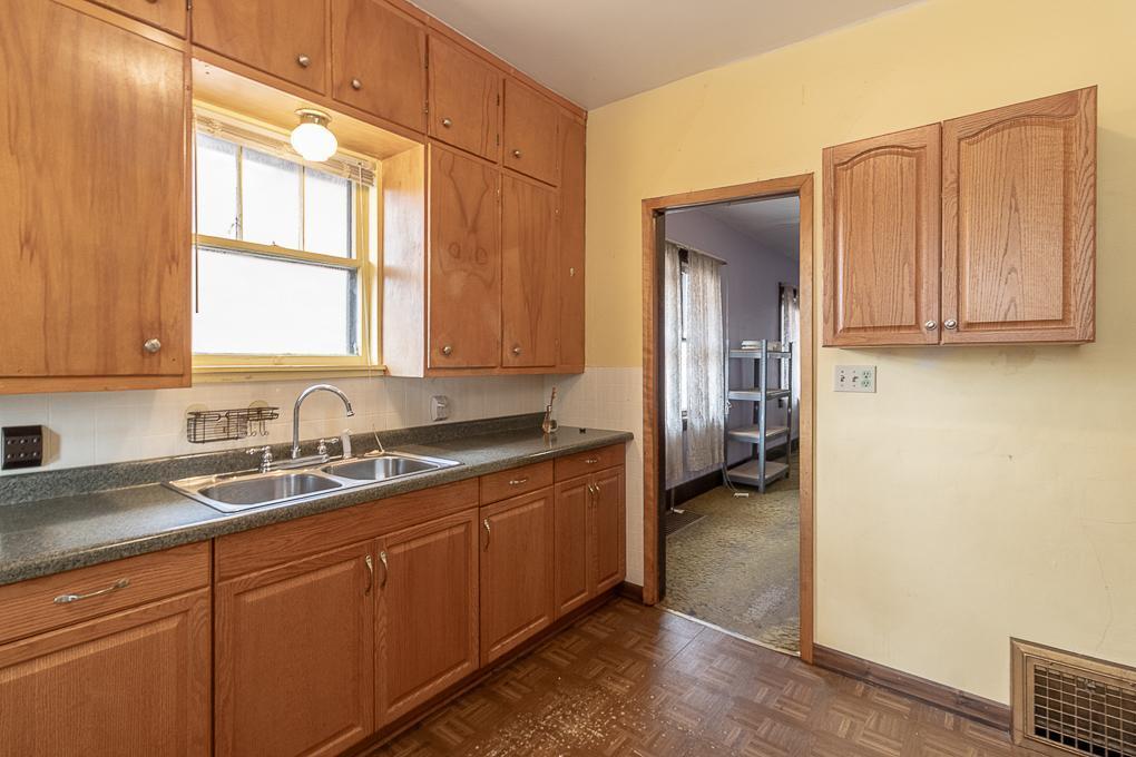 View of Residential at 115 Lexington Avenue, Le Center MN 56057, Le Center (4 of 32) - Mike Wilen | Minnesota Team Real Estate