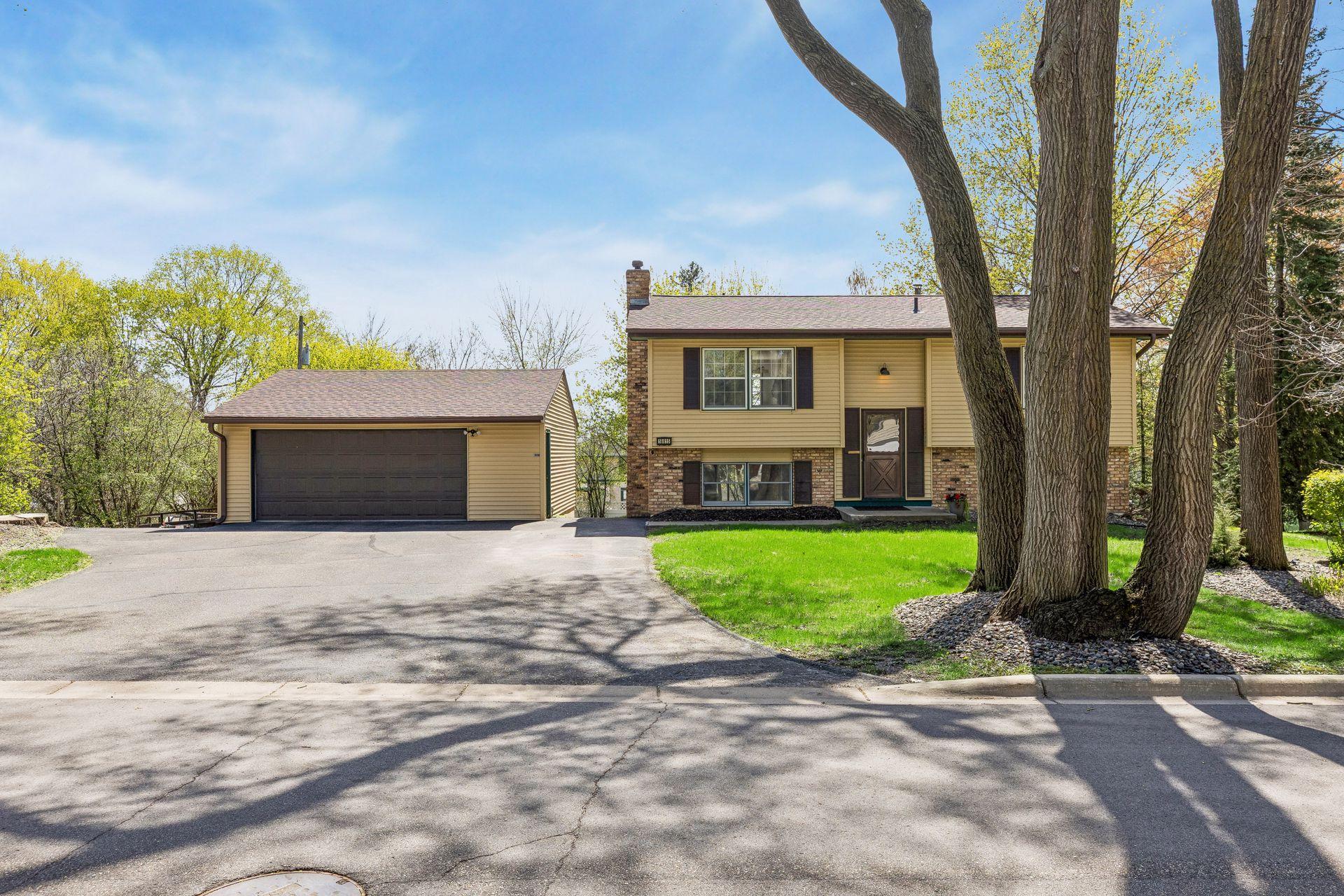 View of Residential at 18815 South Lane, Minnetonka MN 55345, Minnetonka (31 of 38) - Mike Wilen | Minnesota Team Real Estate