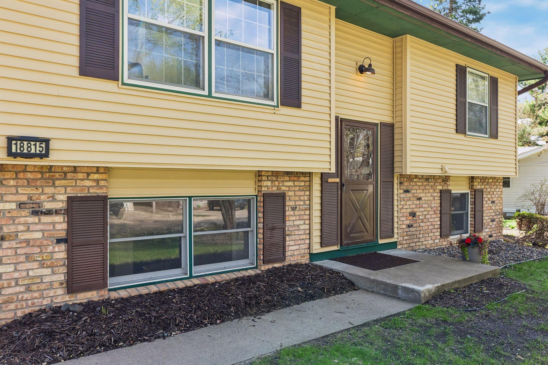 View of Residential at 18815 South Lane, Minnetonka MN 55345, Minnetonka (30 of 38) - Mike Wilen | Minnesota Team Real Estate