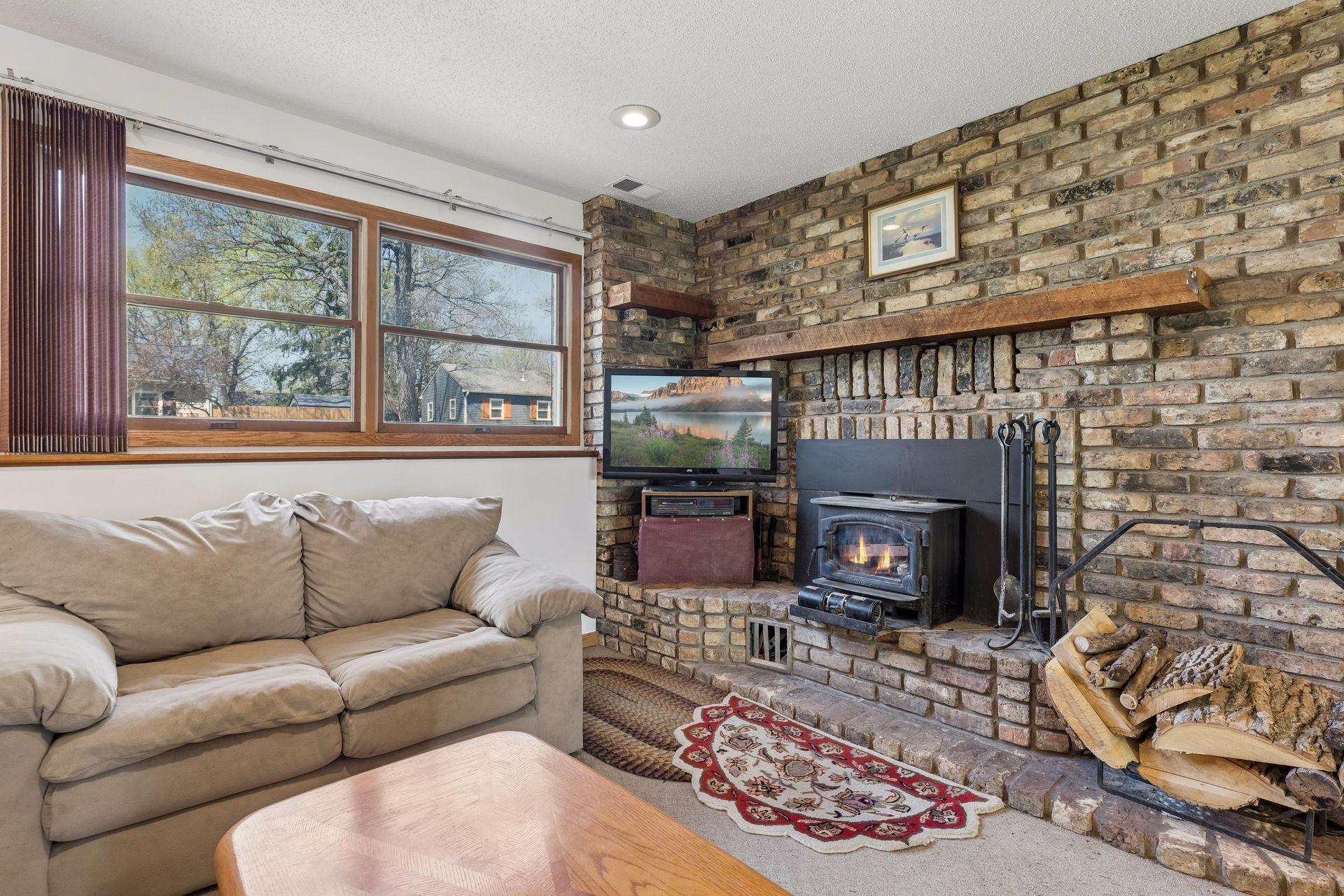 View of Residential at 18815 South Lane, Minnetonka MN 55345, Minnetonka (21 of 38) - Mike Wilen | Minnesota Team Real Estate