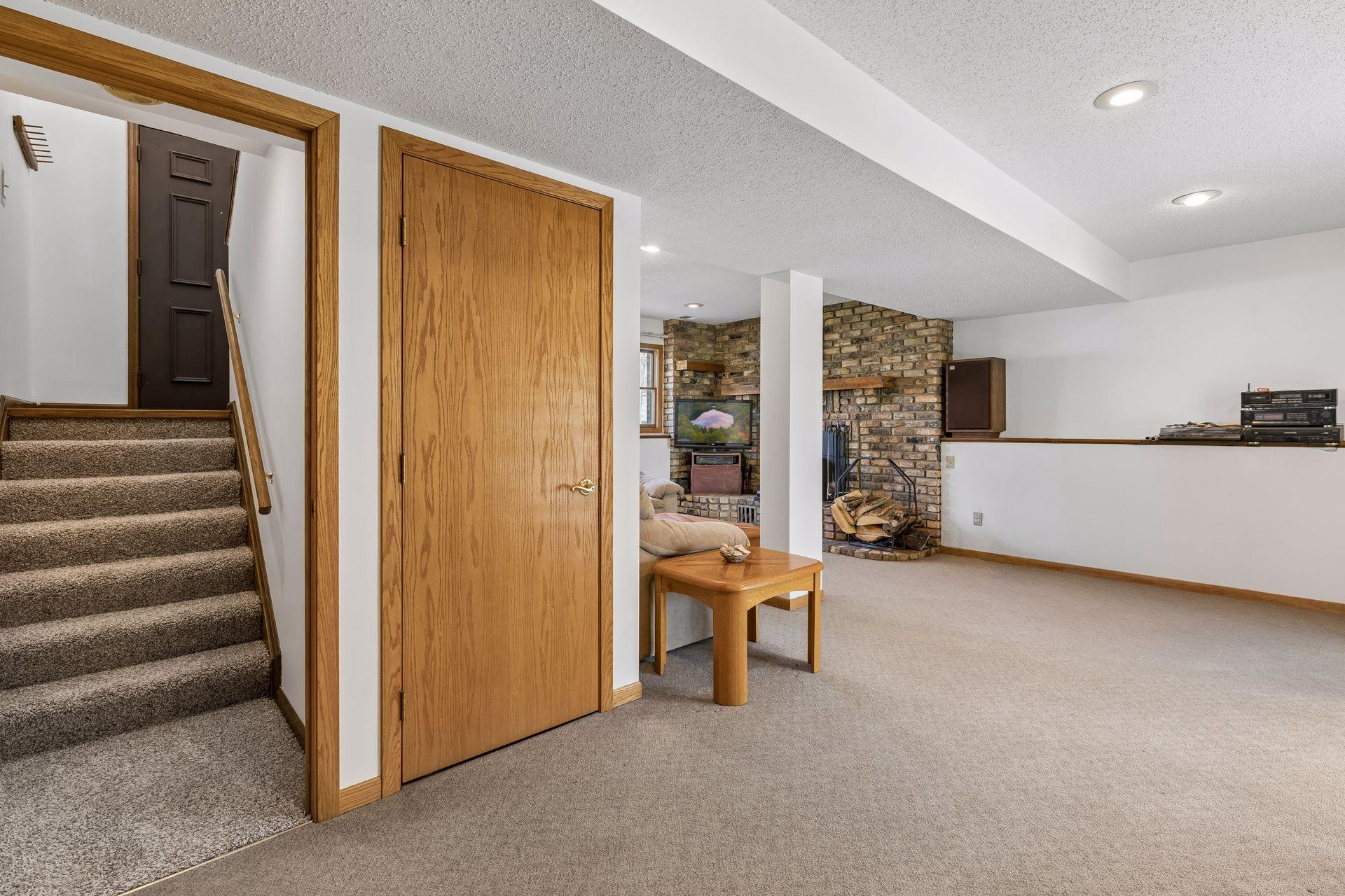 View of Residential at 18815 South Lane, Minnetonka MN 55345, Minnetonka (18 of 38) - Mike Wilen | Minnesota Team Real Estate
