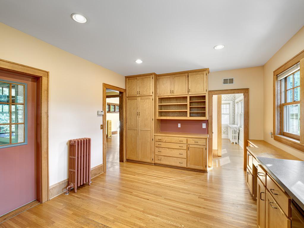 View of Residential at 2108 Niles Avenue, Saint Paul MN 55116, Saint Paul (12 of 29) - Mike Wilen | Minnesota Team Real Estate