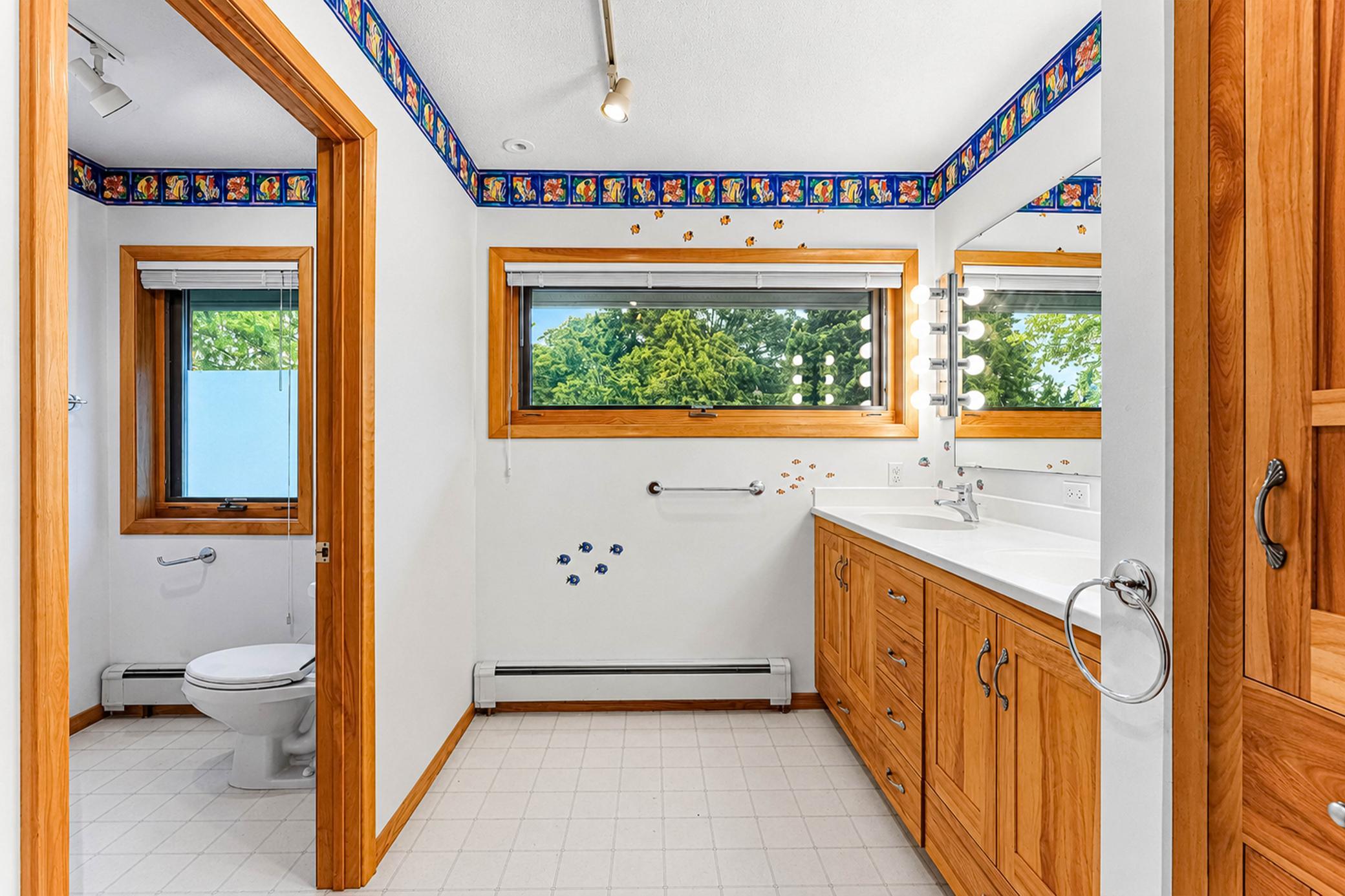 View of Residential at 14 Mid Oaks Road, Roseville MN 55113, Roseville (25 of 50) - Mike Wilen | Minnesota Team Real Estate