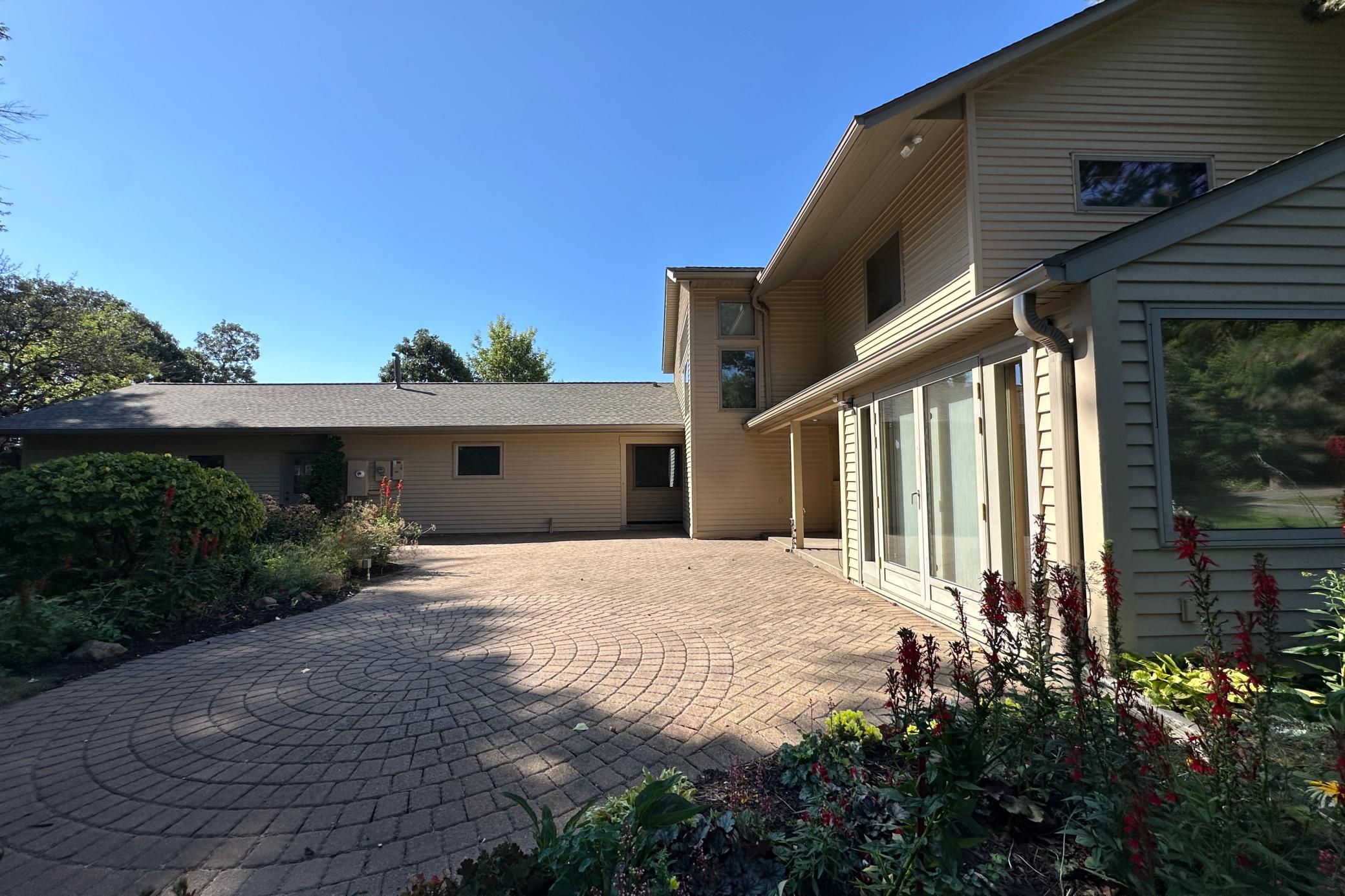 View of Residential at 14 Mid Oaks Road, Roseville MN 55113, Roseville (47 of 50) - Mike Wilen | Minnesota Team Real Estate
