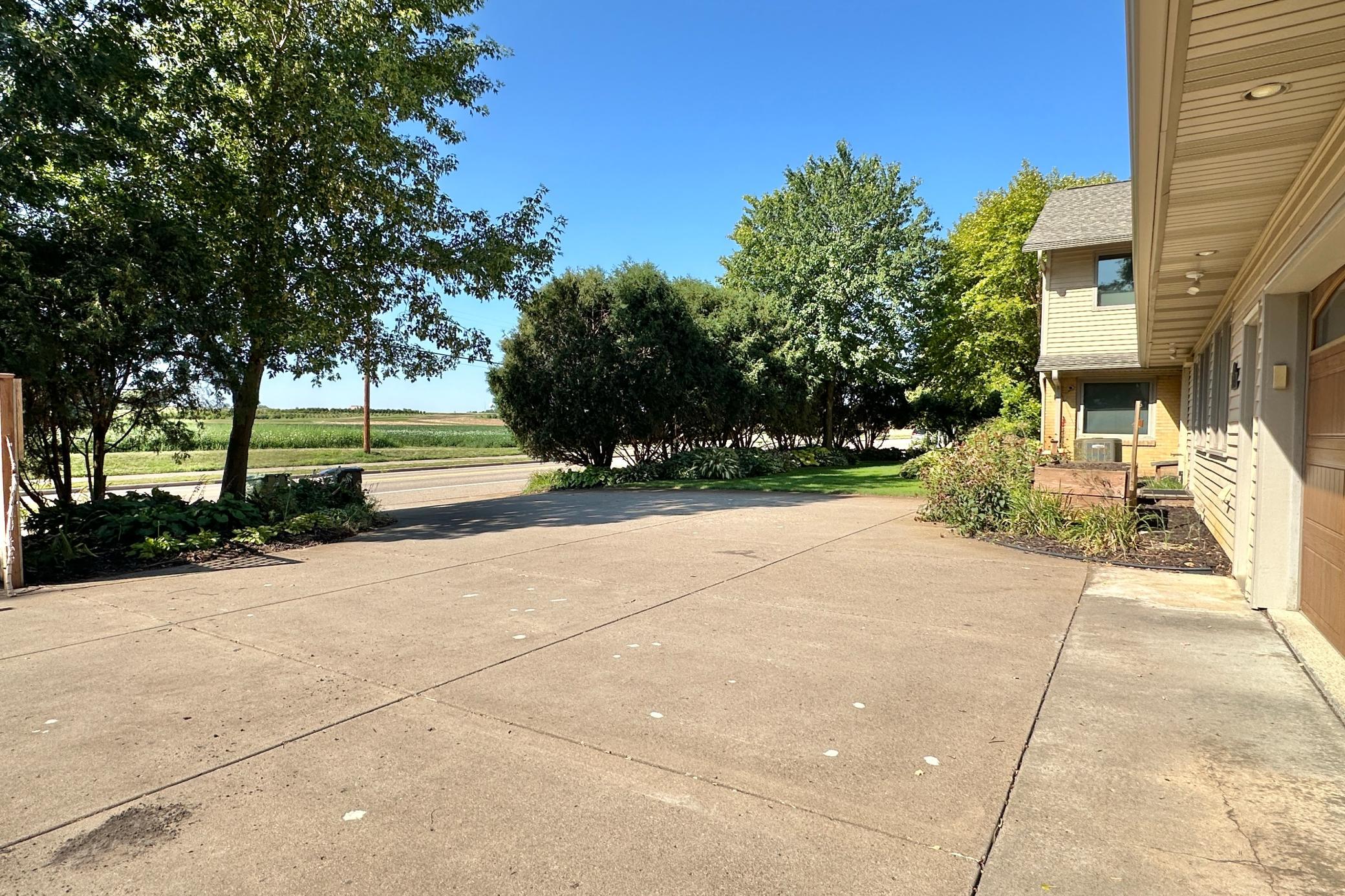 View of Residential at 14 Mid Oaks Road, Roseville MN 55113, Roseville (42 of 50) - Mike Wilen | Minnesota Team Real Estate