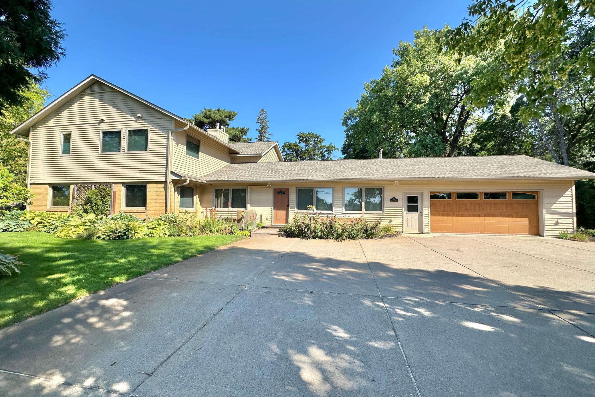 View of Residential at 14 Mid Oaks Road, Roseville MN 55113, Roseville (5 of 50) - Mike Wilen | Minnesota Team Real Estate