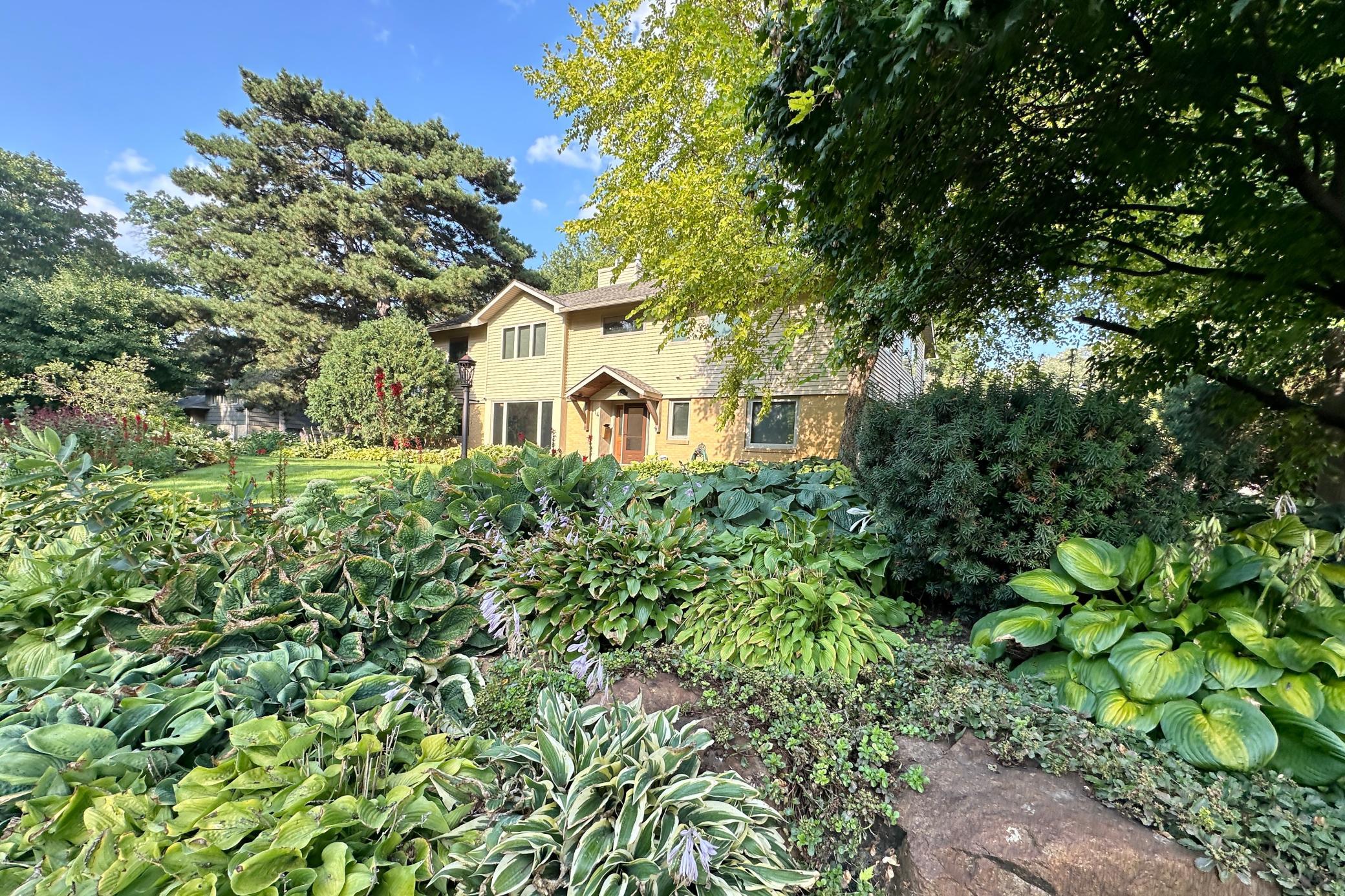 View of Residential at 14 Mid Oaks Road, Roseville MN 55113, Roseville (49 of 50) - Mike Wilen | Minnesota Team Real Estate