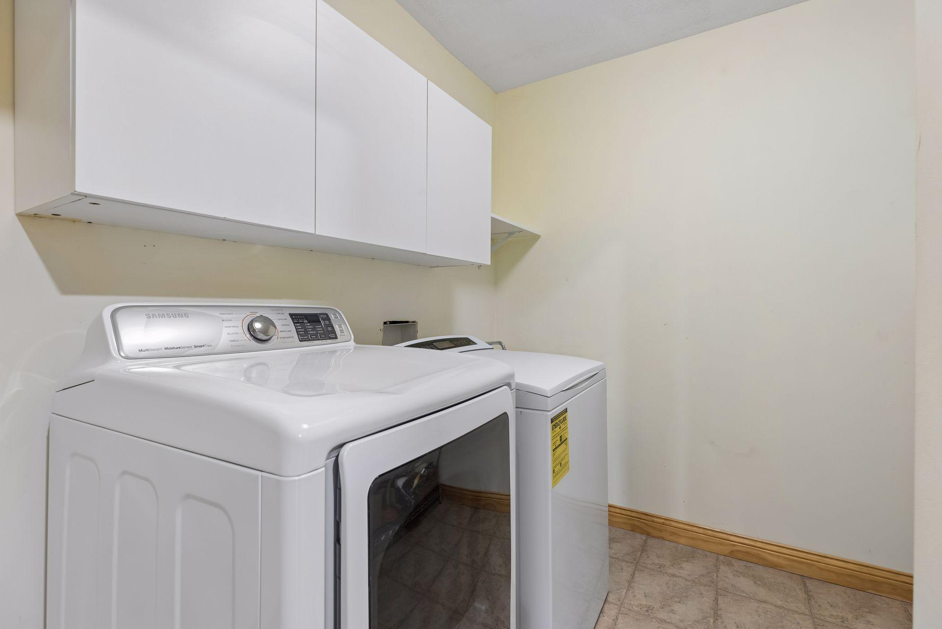 View of Residential at 3022 Emerson Avenue, Minneapolis MN 55408, Minneapolis (25 of 28) - Mike Wilen | Minnesota Team Real Estate