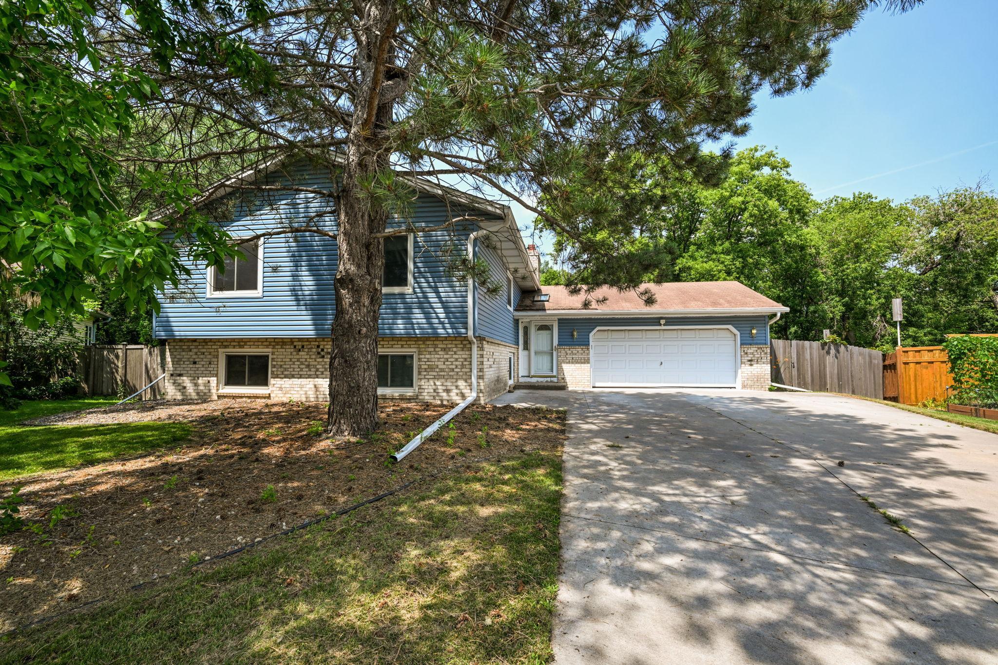 View of Residential at 6215 Cavell Avenue, Brooklyn Park MN 55428, Brooklyn Park - Mike Wilen | Minnesota Team Real Estate