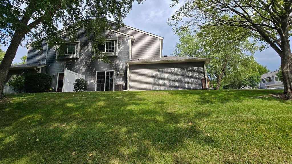 View of Residential at 2024 Gresham Avenue, Oakdale MN 55128, Oakdale (25 of 28) - Mike Wilen | Minnesota Team Real Estate