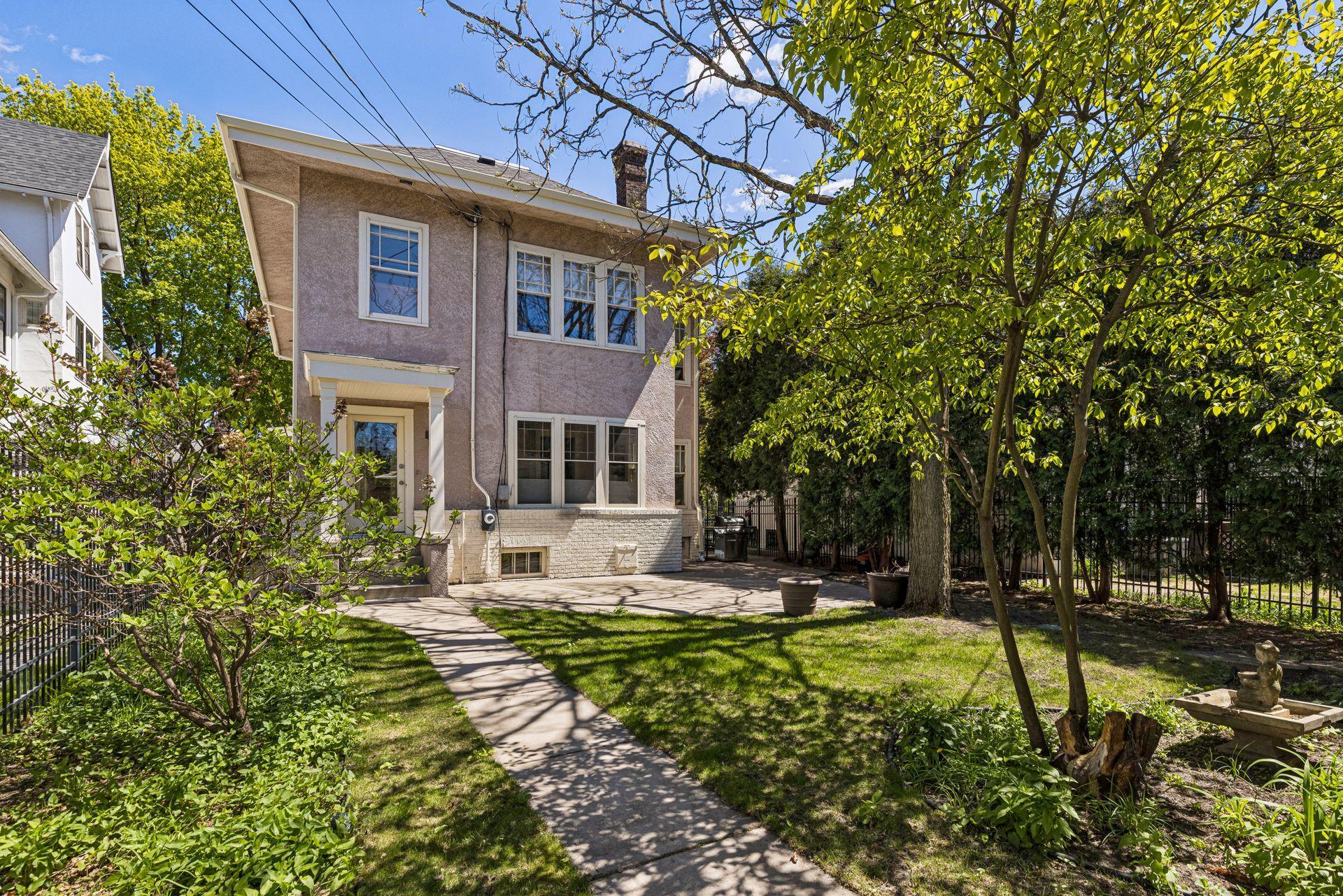 View of Residential at 2304 Lake Place, Minneapolis MN 55405, Minneapolis (58 of 67) - Mike Wilen | Minnesota Team Real Estate