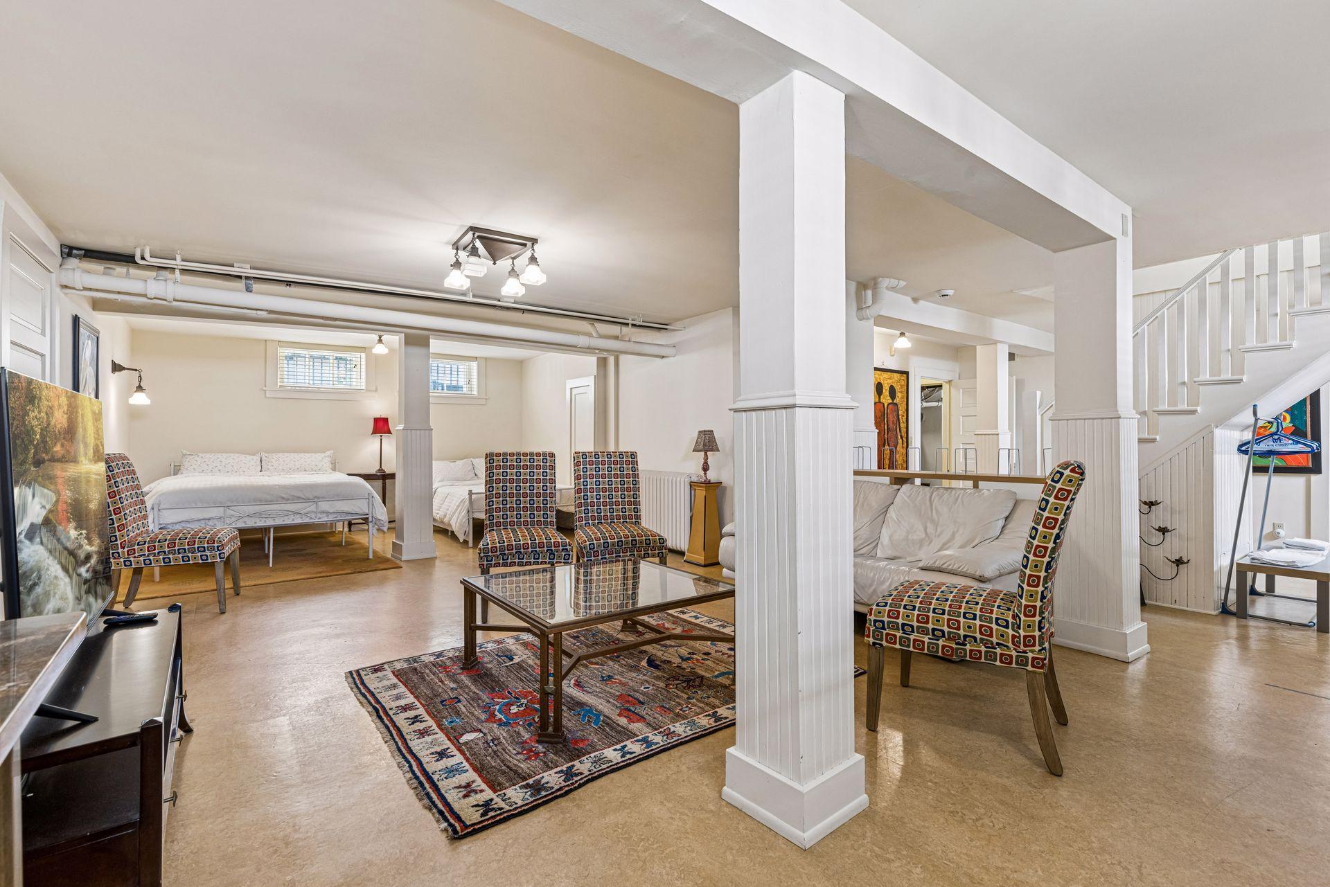 View of Residential at 2304 Lake Place, Minneapolis MN 55405, Minneapolis (52 of 67) - Mike Wilen | Minnesota Team Real Estate