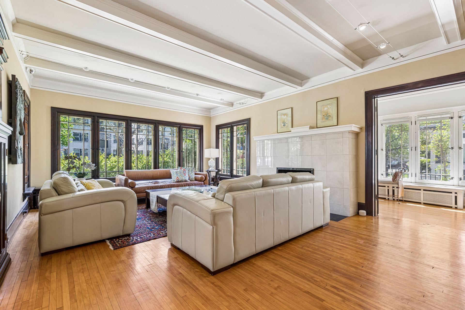 View of Residential at 2304 Lake Place, Minneapolis MN 55405, Minneapolis (9 of 67) - Mike Wilen | Minnesota Team Real Estate