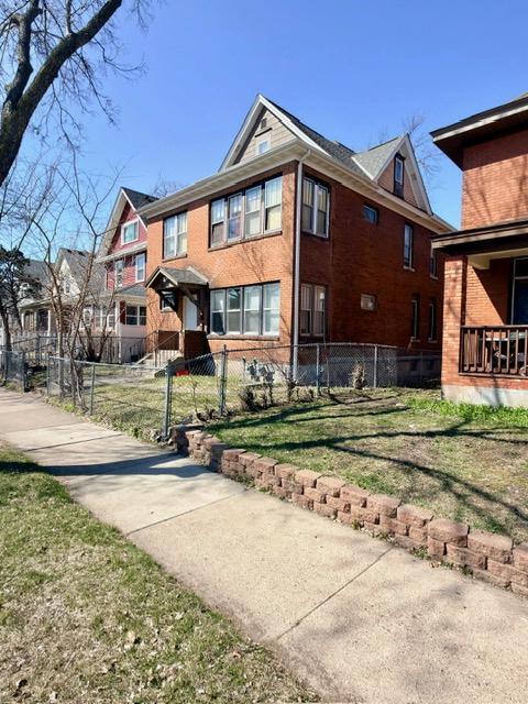 View of Residential Income at 687 Aurora Avenue, Saint Paul MN 55104, Saint Paul (2 of 18) - Mike Wilen | Minnesota Team Real Estate