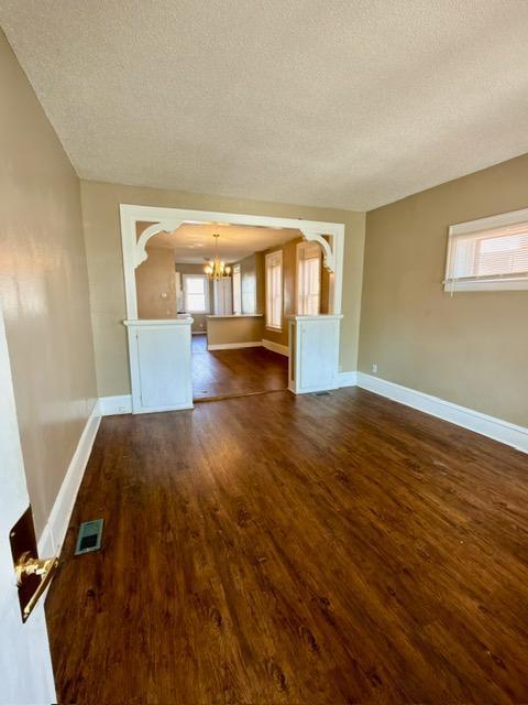 View of Residential Income at 687 Aurora Avenue, Saint Paul MN 55104, Saint Paul (6 of 18) - Mike Wilen | Minnesota Team Real Estate