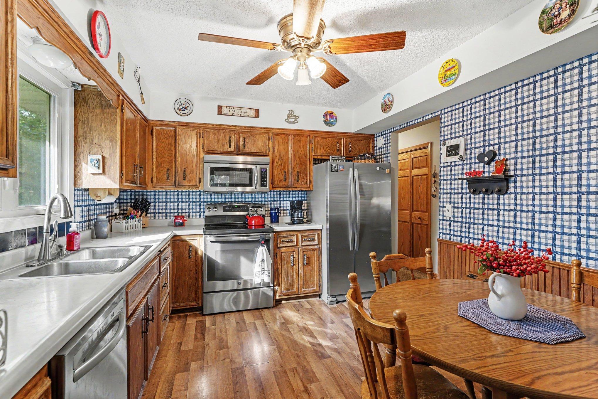 View of Residential at 12405 Villaburne Drive, Burnsville MN 55337, Burnsville (6 of 23) - Mike Wilen | Minnesota Team Real Estate