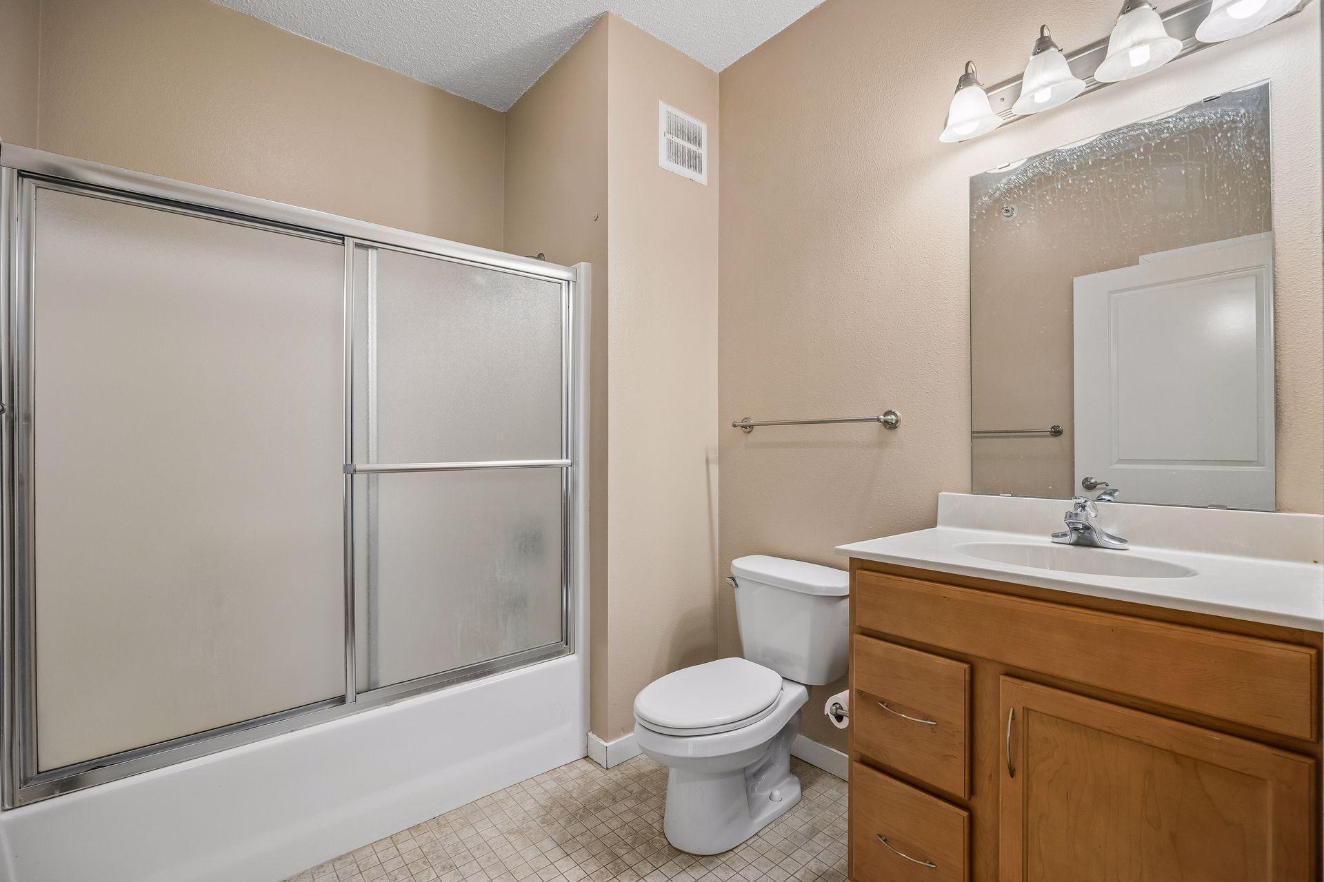 View of Residential at 619 8th Street #211, Minneapolis MN 55414, Minneapolis (11 of 26) - Mike Wilen | Minnesota Team Real Estate