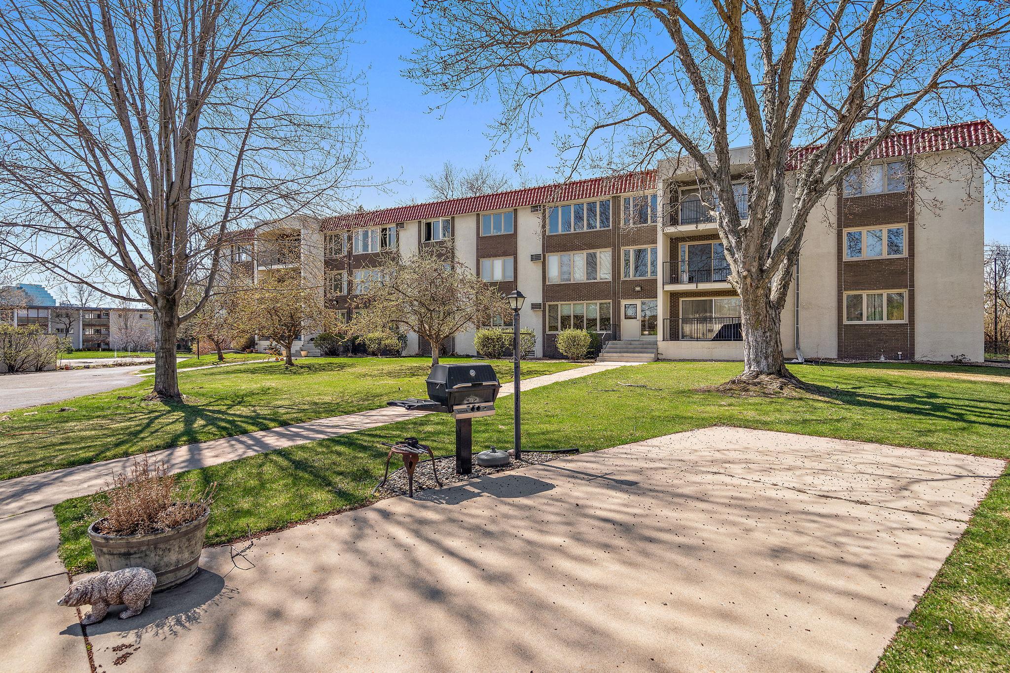 View of Residential at 4401 Parklawn Avenue #301W, Edina MN 55435, Edina (34 of 36) - Mike Wilen | Minnesota Team Real Estate