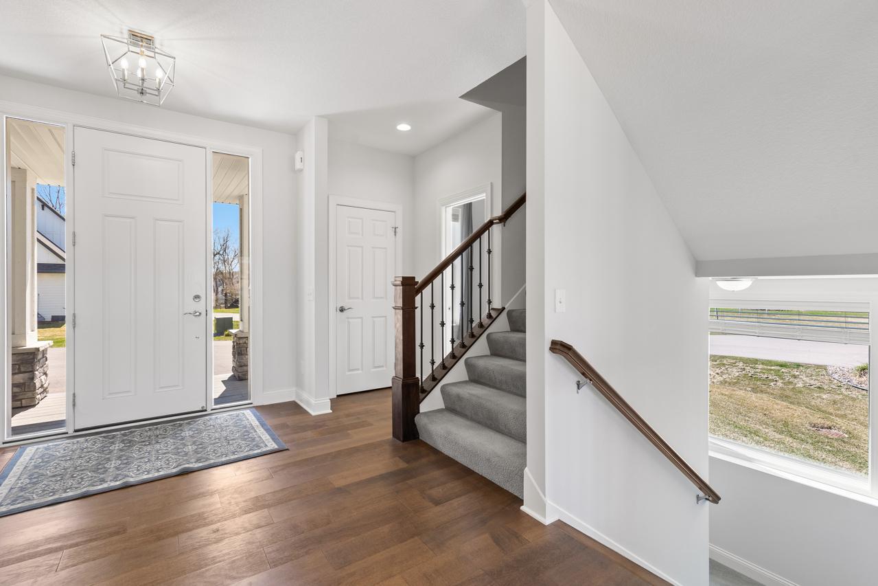 View of Residential at 16860 Valley Road, Eden Prairie MN 55347, Eden Prairie (20 of 71) - Mike Wilen | Minnesota Team Real Estate