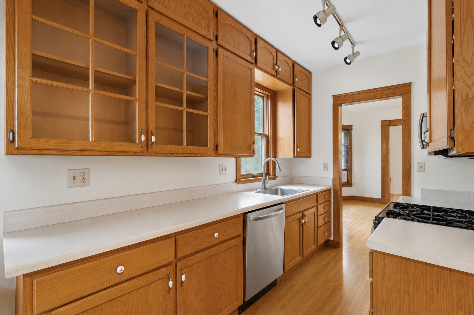 View of Residential Income at 2535 Aldrich Avenue, Minneapolis MN 55405, Minneapolis (15 of 71) - Mike Wilen | Minnesota Team Real Estate