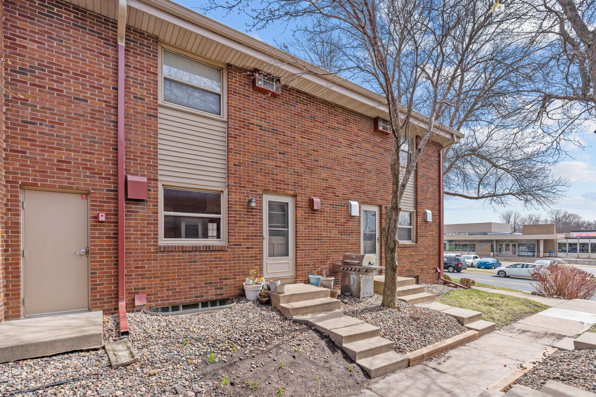 View of Residential at 2130 14th Street #2, New Brighton MN 55112, New Brighton (22 of 23) - Mike Wilen | Minnesota Team Real Estate