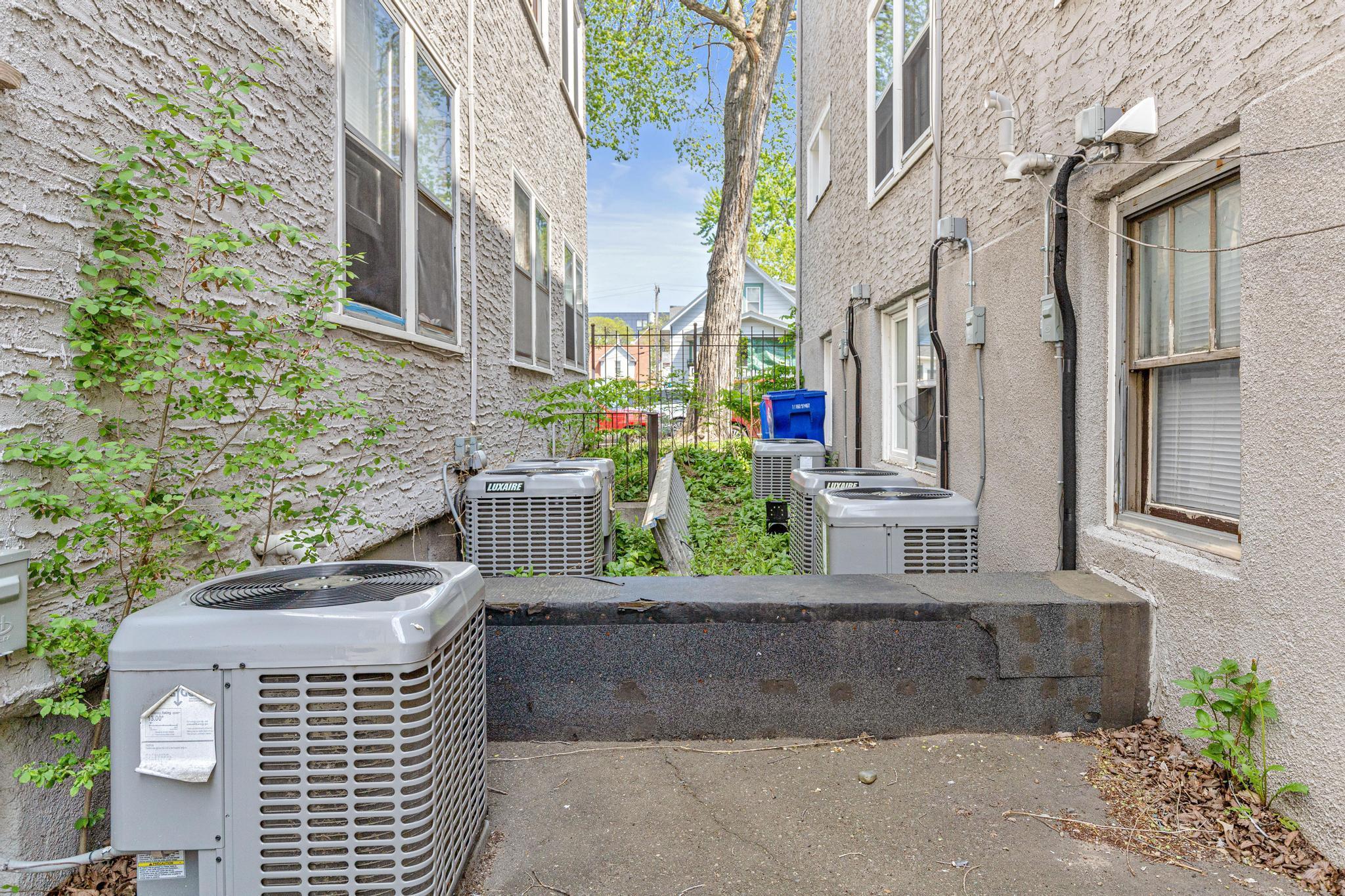View of Commercial Sale at 418 Pierce Street, Saint Paul MN 55104, Saint Paul (16 of 46) - Mike Wilen | Minnesota Team Real Estate