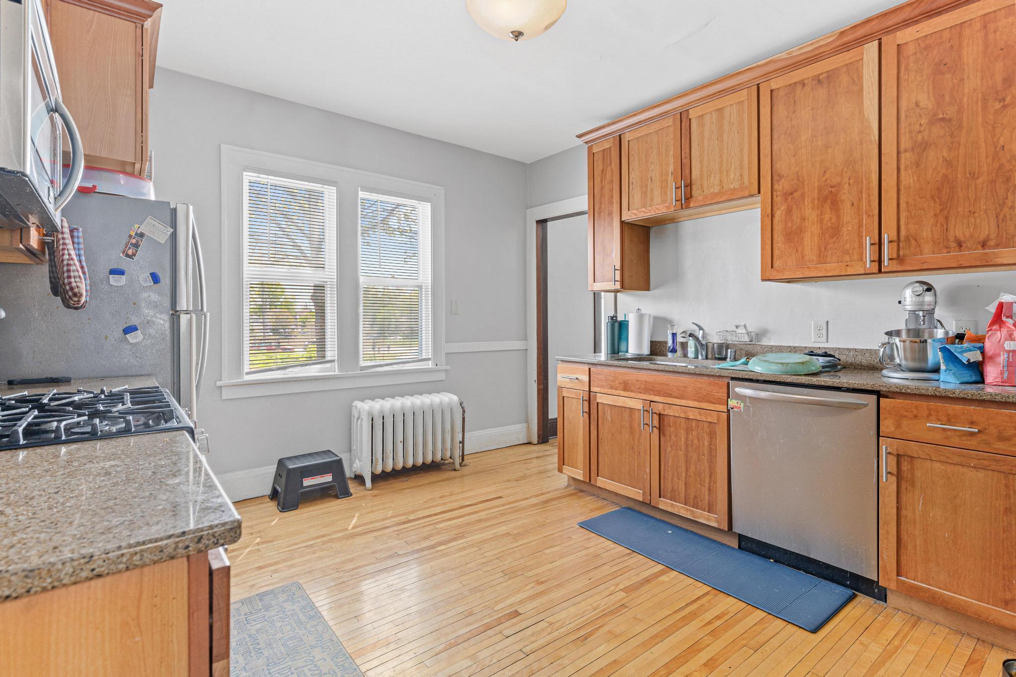 View of Commercial Sale at 418 Pierce Street, Saint Paul MN 55104, Saint Paul (8 of 46) - Mike Wilen | Minnesota Team Real Estate