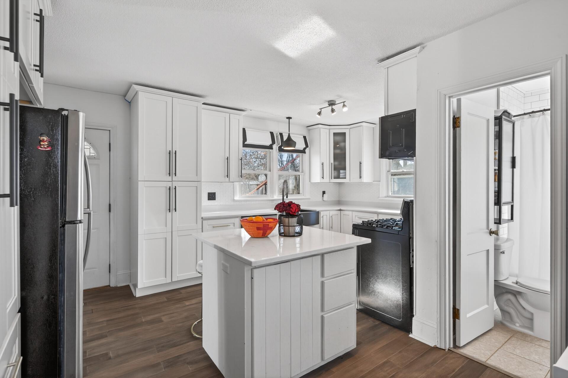 View of Residential at 3439 Penn Avenue, Minneapolis MN 55412, Minneapolis (14 of 28) - Mike Wilen | Minnesota Team Real Estate
