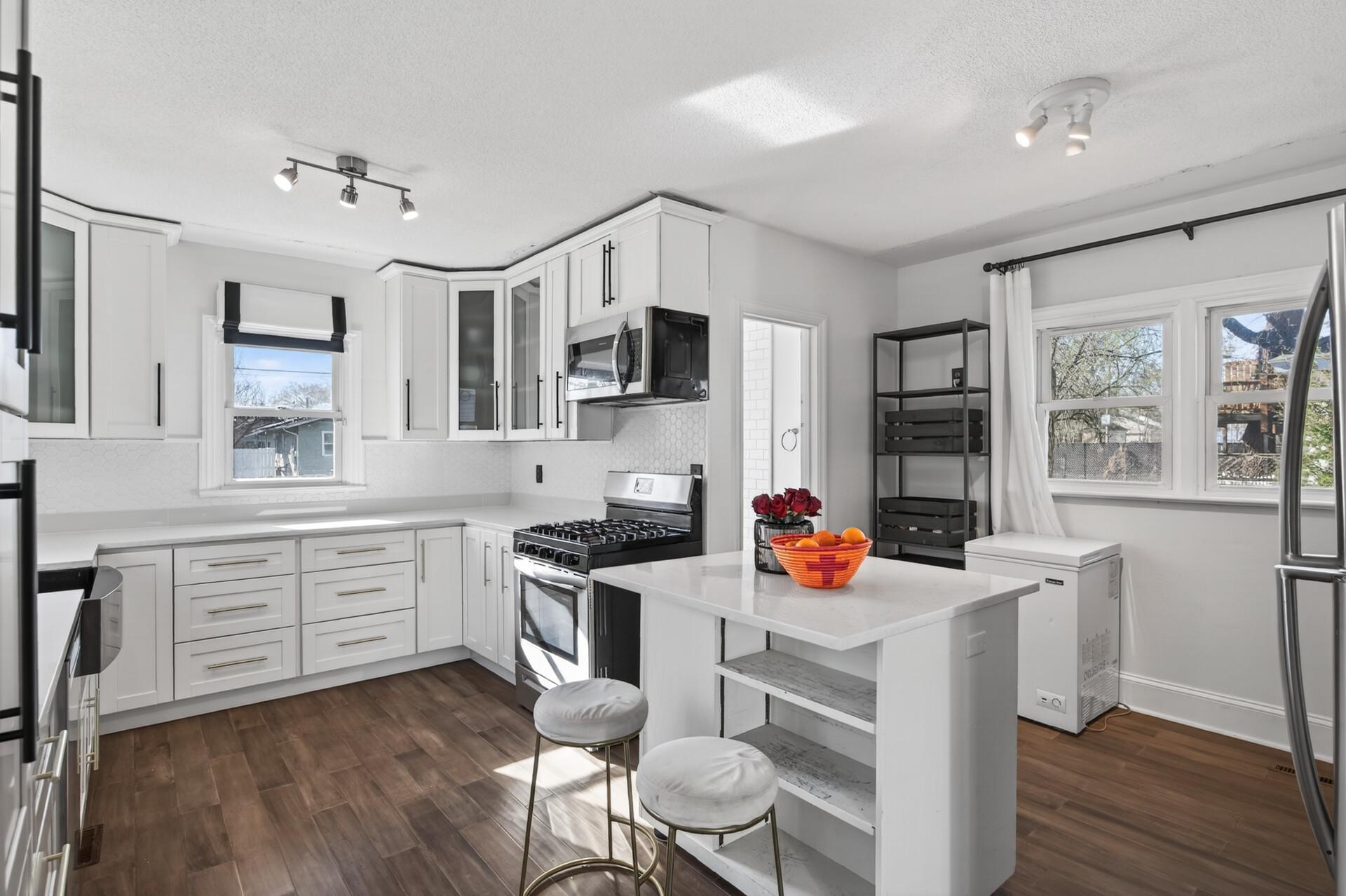 View of Residential at 3439 Penn Avenue, Minneapolis MN 55412, Minneapolis (11 of 28) - Mike Wilen | Minnesota Team Real Estate