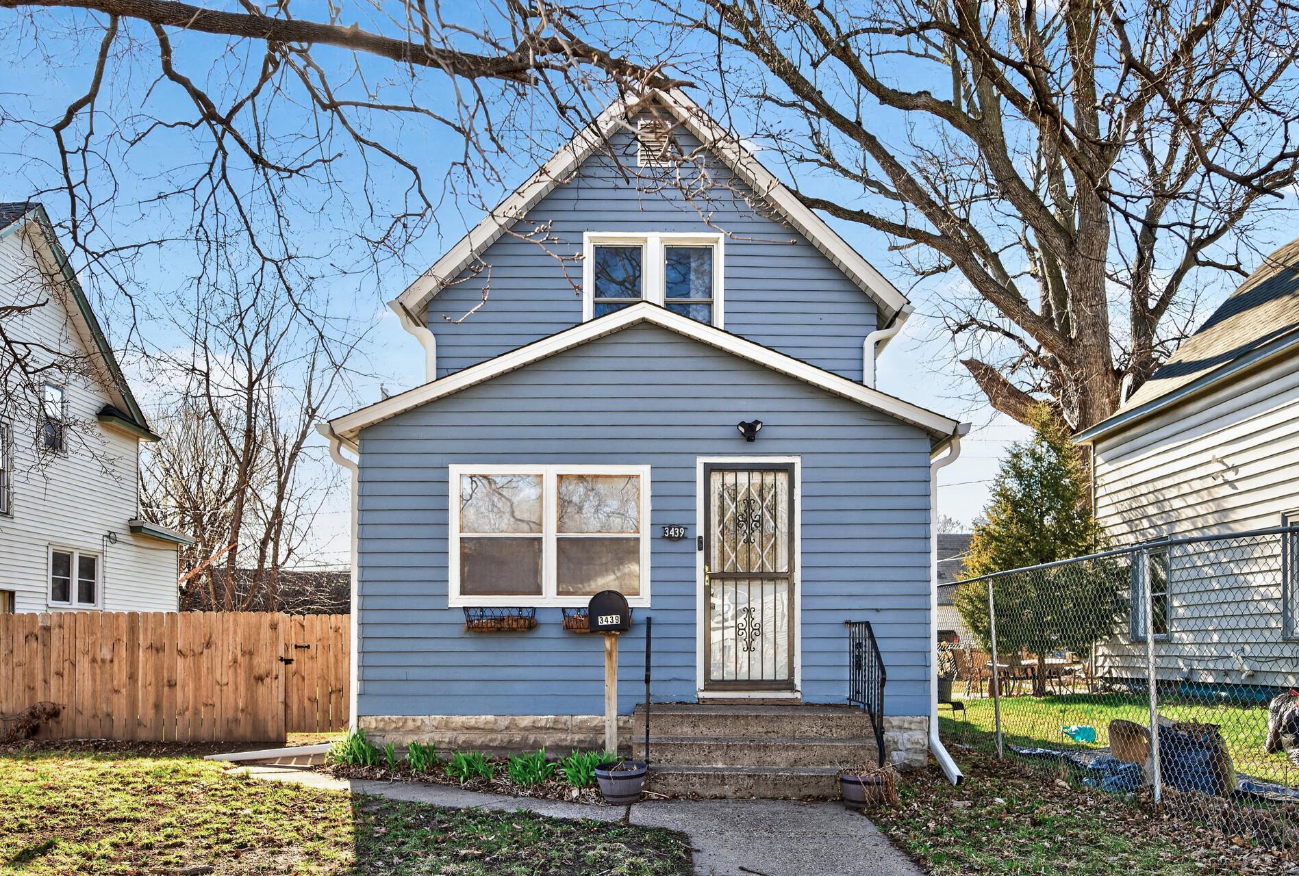 View of Residential at 3439 Penn Avenue, Minneapolis MN 55412, Minneapolis (2 of 28) - Mike Wilen | Minnesota Team Real Estate